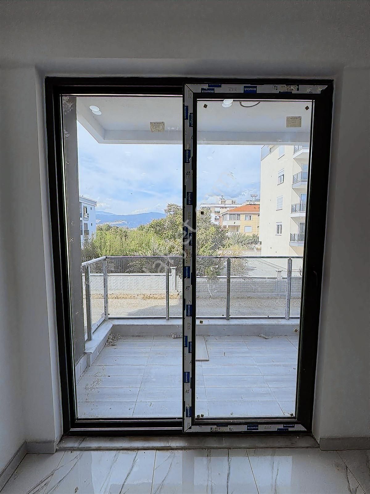 Gökhan Gökdemirden Çay Kenarı Lüks 1+1 Sıfır Geniş Satılık Daire - Görsel 12