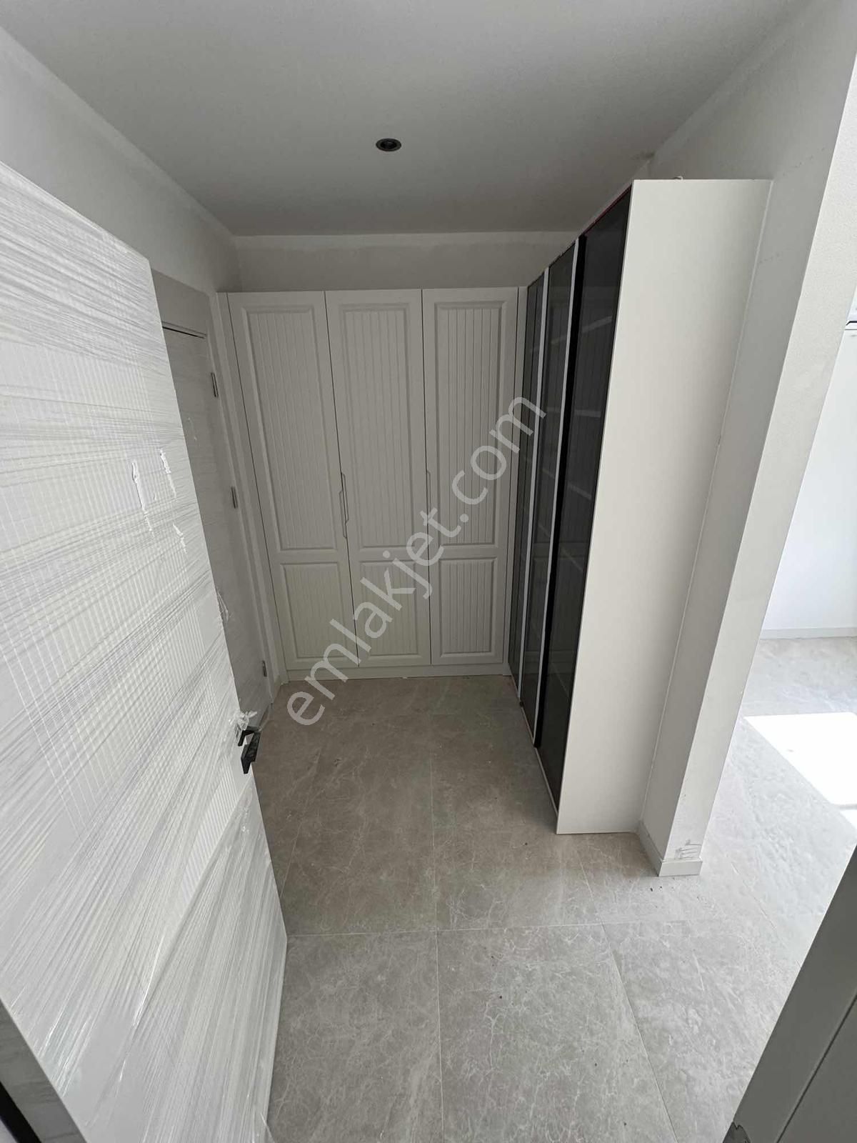 Gökhan Gökdemirden Havuzlu Lüks Site İçi 3+1 Satılık Daire - Görsel 15