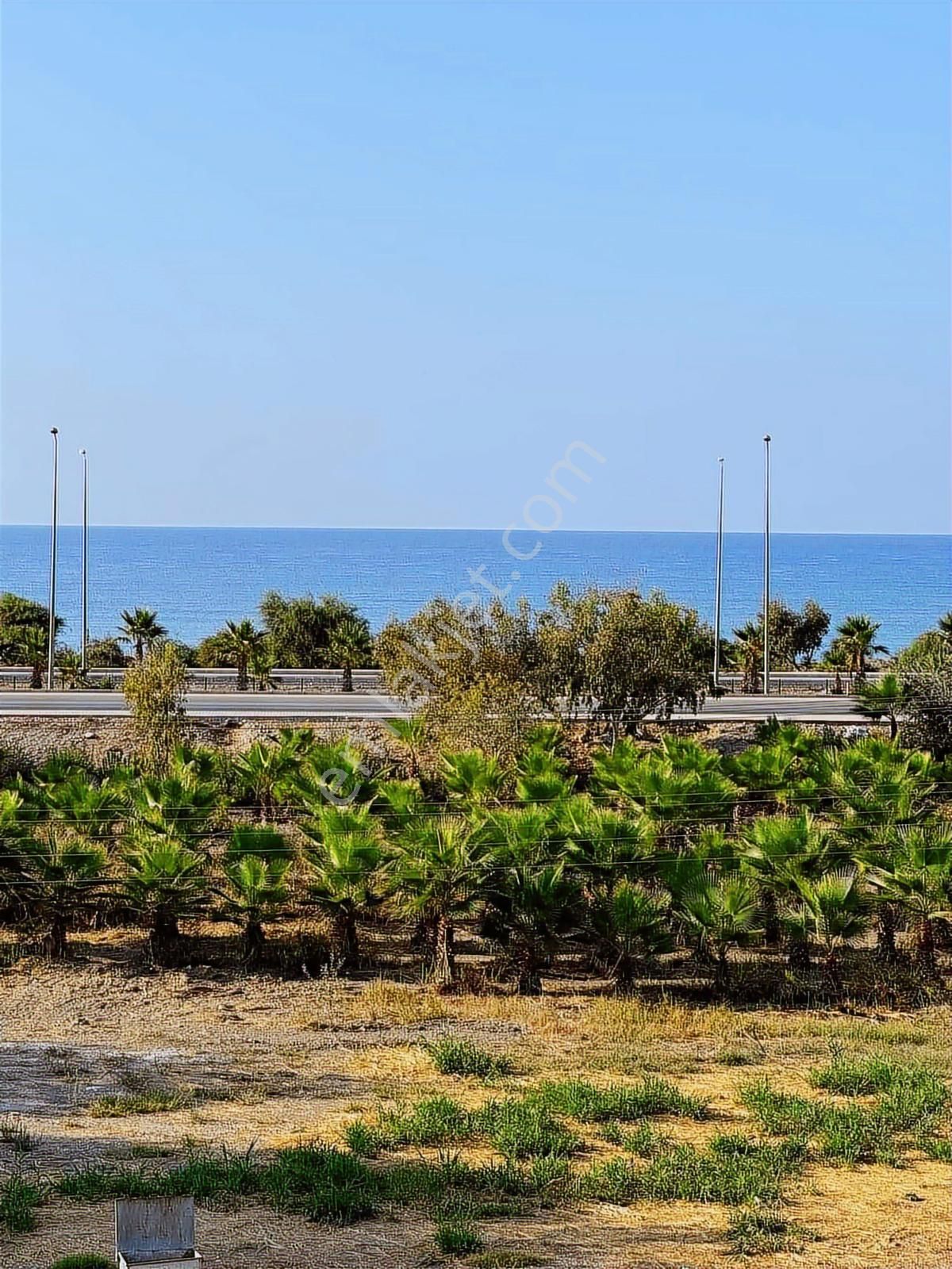 Denize Sıfır Konumda Deniz Manzaralı 1+1 Teraslı Sıfır Daire - Görsel 11