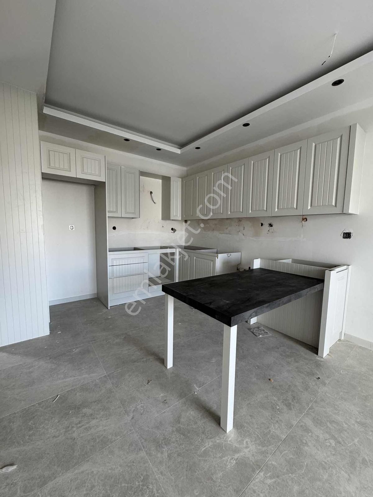 Gökhan Gökdemirden Havuzlu Site İçi Lüks 1+1 4.kat Daire - Görsel 15