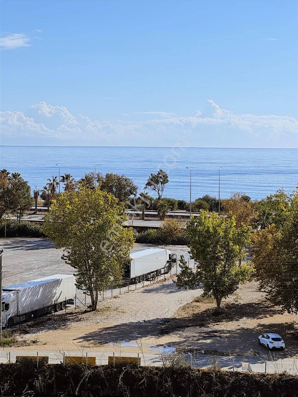 Gökhan Gökdemirden Denize Sıfır 2+1 Rezidans Satılık Lüks Daire - Görsel 12