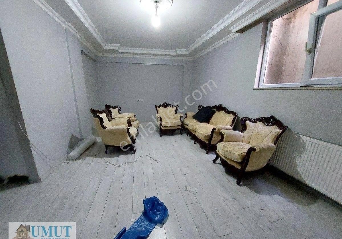 Gaziosmanpaşa Küçükköy Yeni Mah Satılık Bahçekat 2+1 85 M2 - Görsel 2