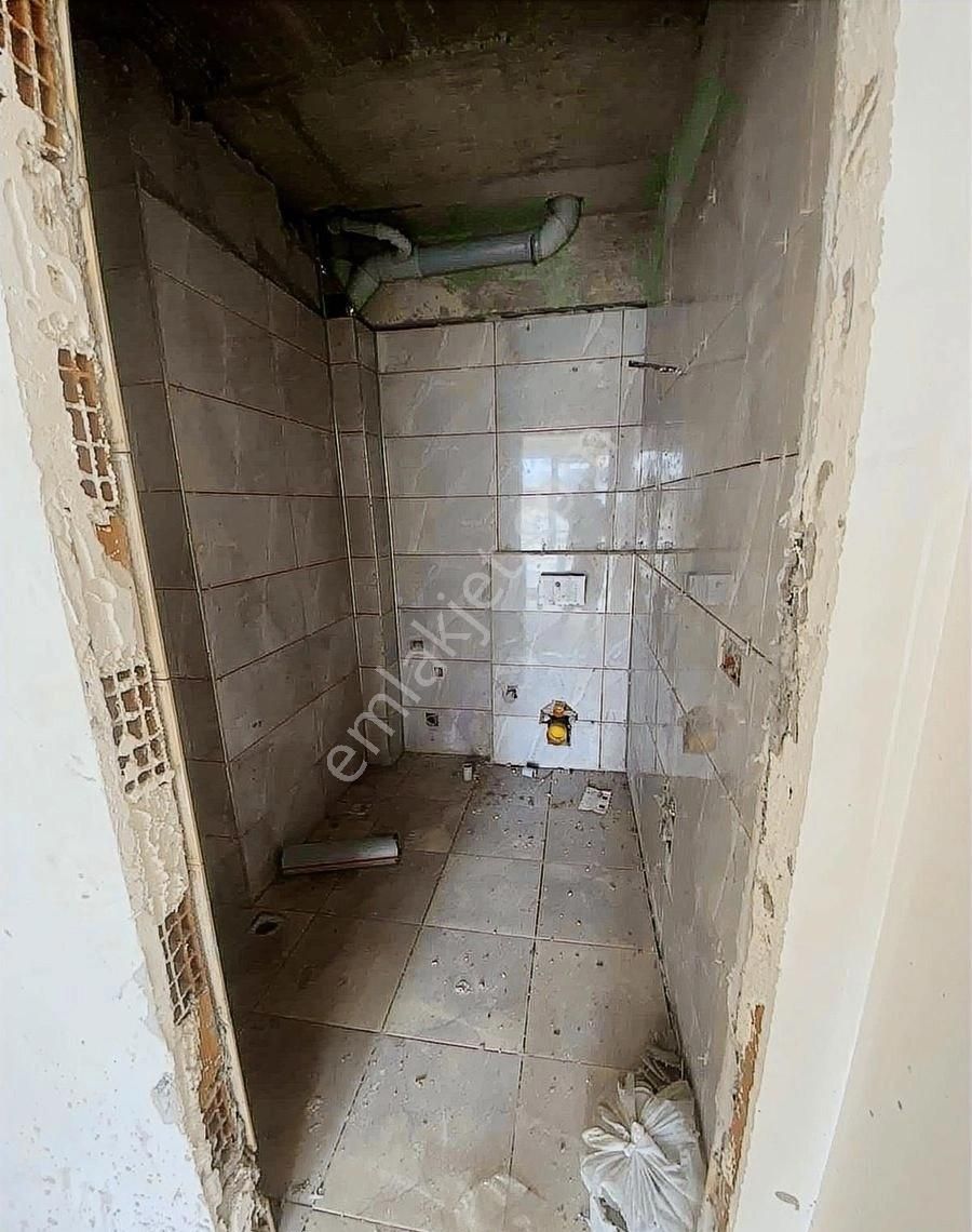 Körfez'de Satılık Sıfır 1+1 Daire - Görsel 5