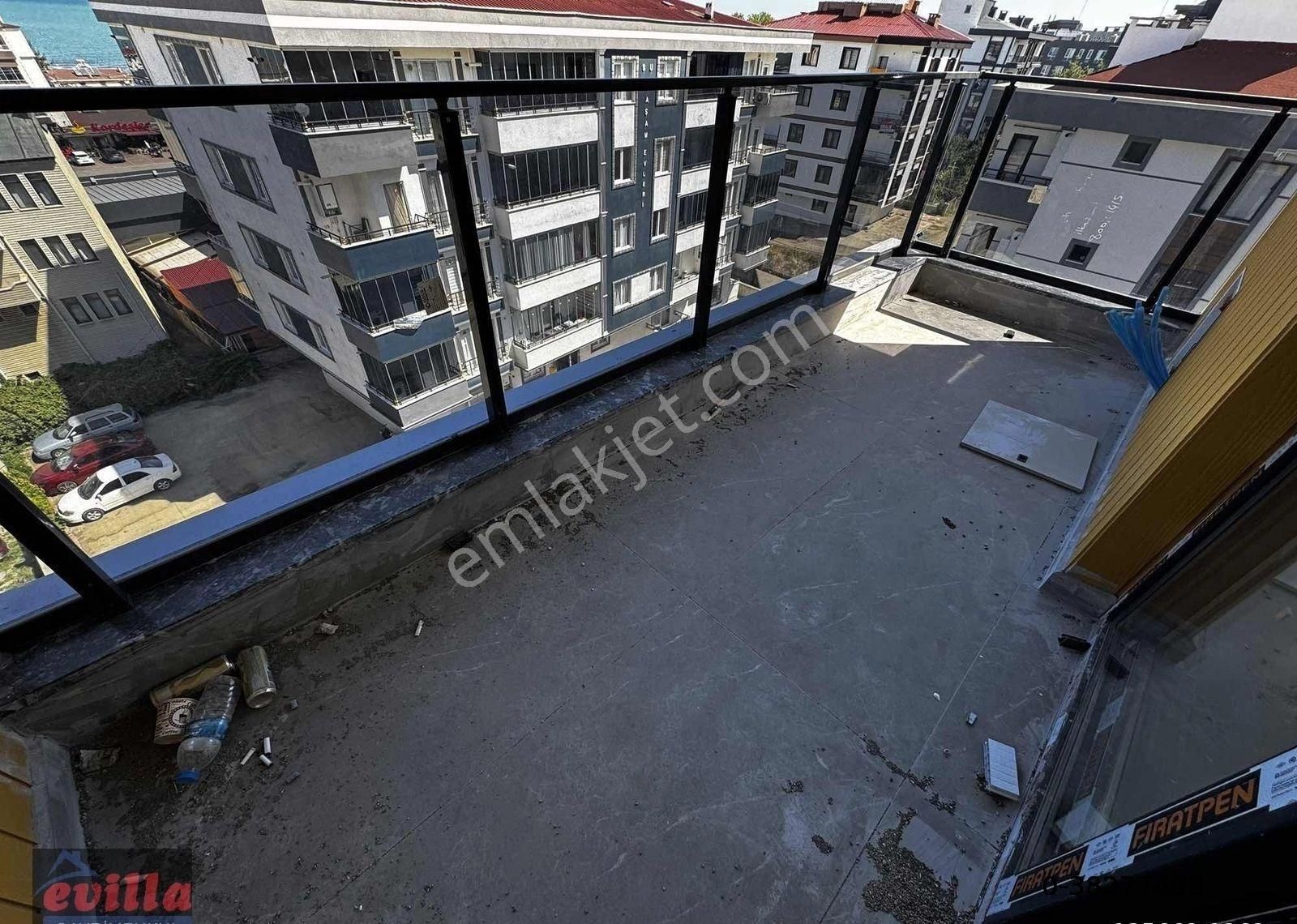 Emre Argun | Sahile 150m Mükemmel Konum Salon Mutfak Ayrı 2+1 - Görsel 11