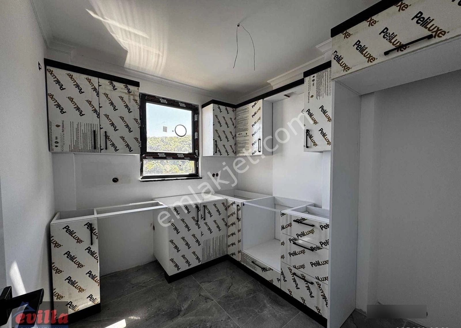 Emre Argun | Sahile 150m Mükemmel Konum Salon Mutfak Ayrı 2+1 - Görsel 5