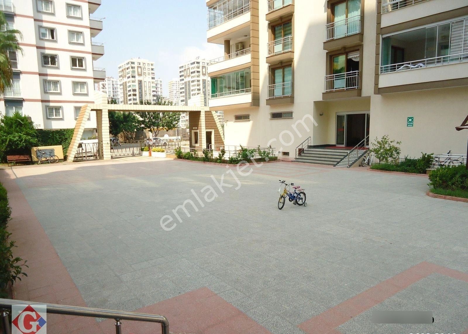 Görgün'den İnci Evleri'nde 4+1 200m2 Gkd Kombili Bakımlı Daire - Görsel 22