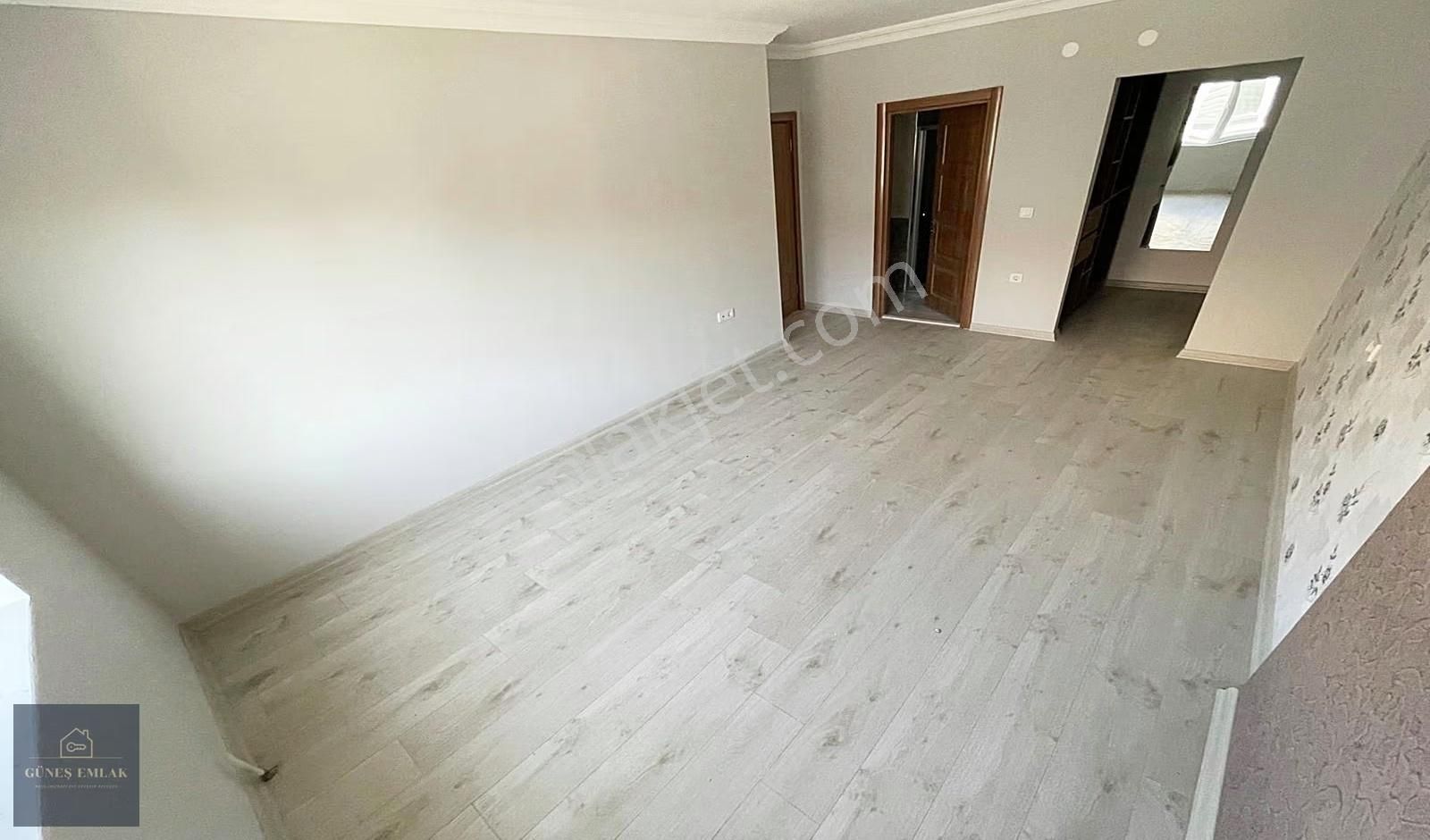 Yenikent'te 4+1ve 3+1 İki Daire Oturuma Hazır Az Bulunur Kaçırma - Görsel 6