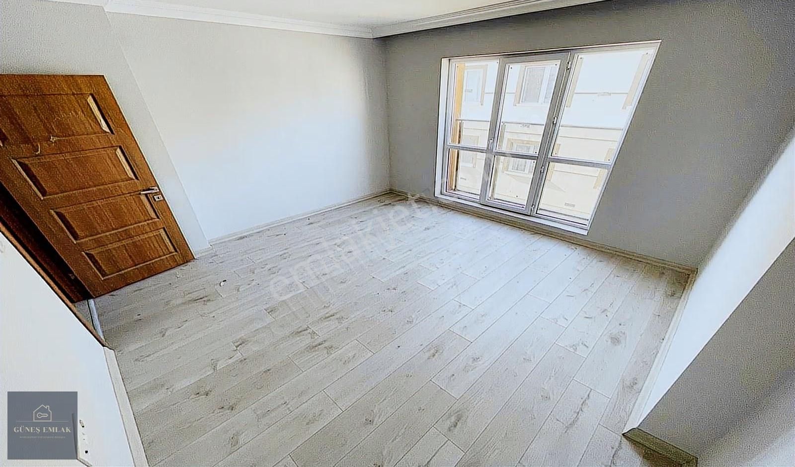 Yenikent'te 4+1ve 3+1 İki Daire Oturuma Hazır Az Bulunur Kaçırma - Görsel 5