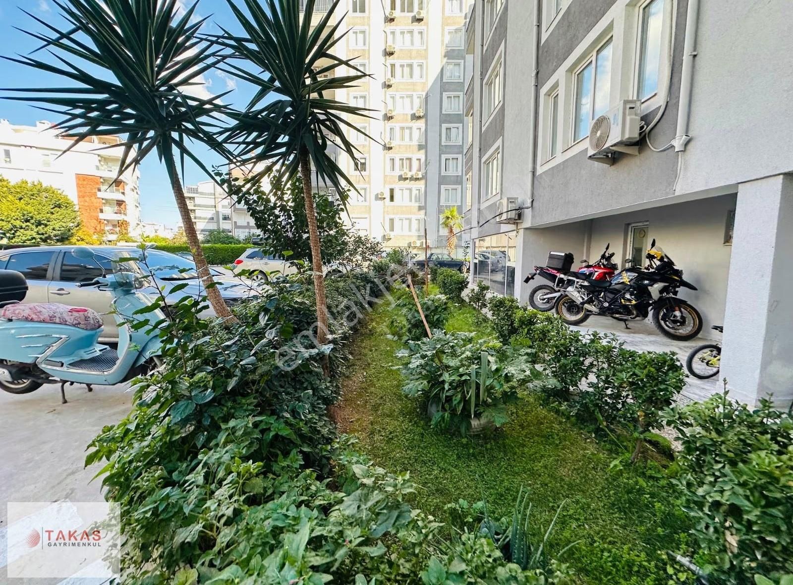 Antalya Liman Mahallesi. 3+1 155m2 1 Kat. Ebeveyn Banyolu. Site