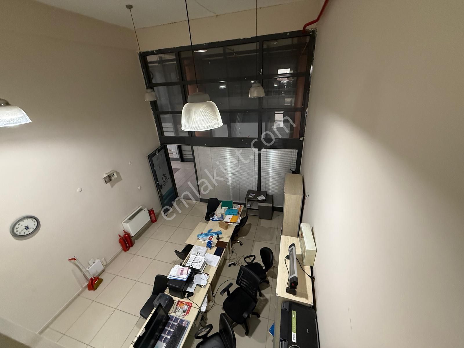 Tekstilkent Cıty Emlaktan Arkası Camlı Satılık İşyeri - Görsel 9