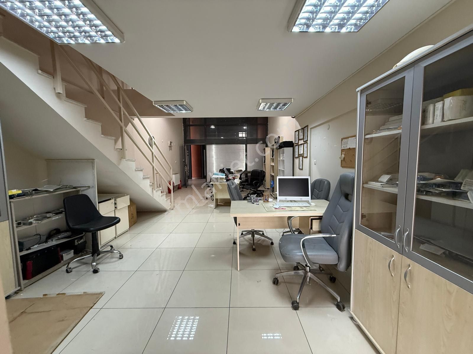 Tekstilkent Cıty Emlaktan Arkası Camlı Satılık İşyeri - Görsel 6