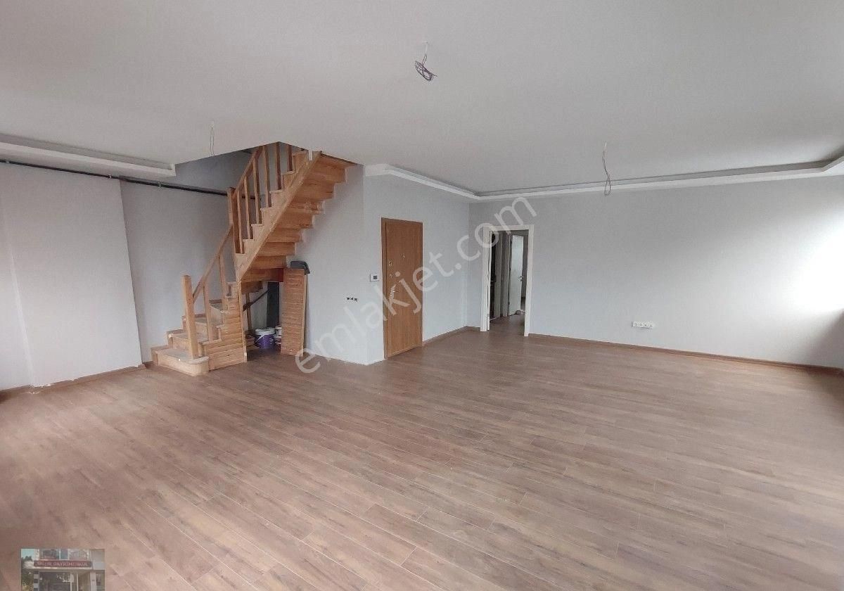 Orhante Mah Cadde Üzerinde Deniz Manzaralı 4+2 - Görsel 12