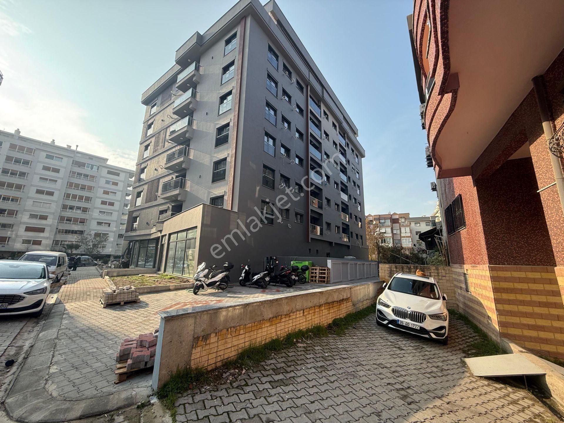 Yalı Mahallesi'nin En Güzel Konumunda Sıfır 2+1 Satılık - Görsel 23