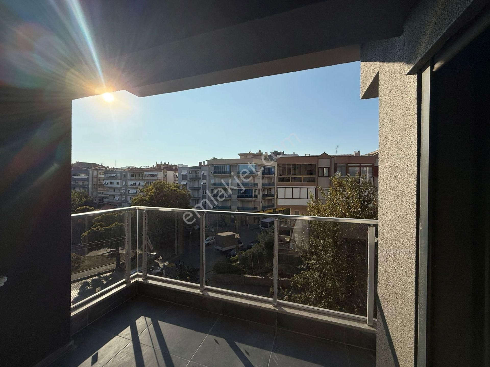 Yalı Mahallesi'nin En Güzel Konumunda Sıfır 2+1 Satılık - Görsel 17