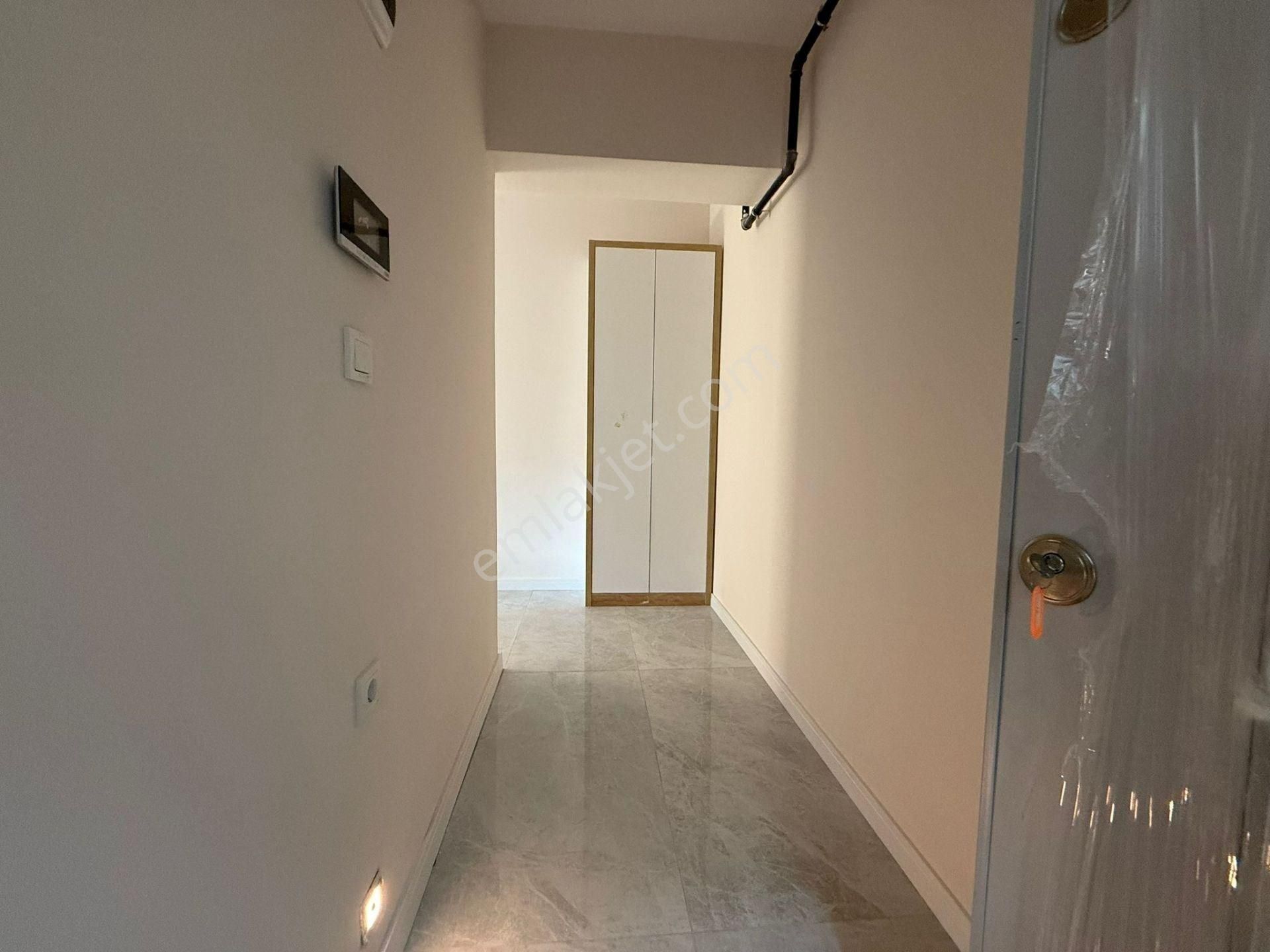 Yalı Mahallesi'nin En Güzel Konumunda Sıfır 2+1 Satılık - Görsel 8