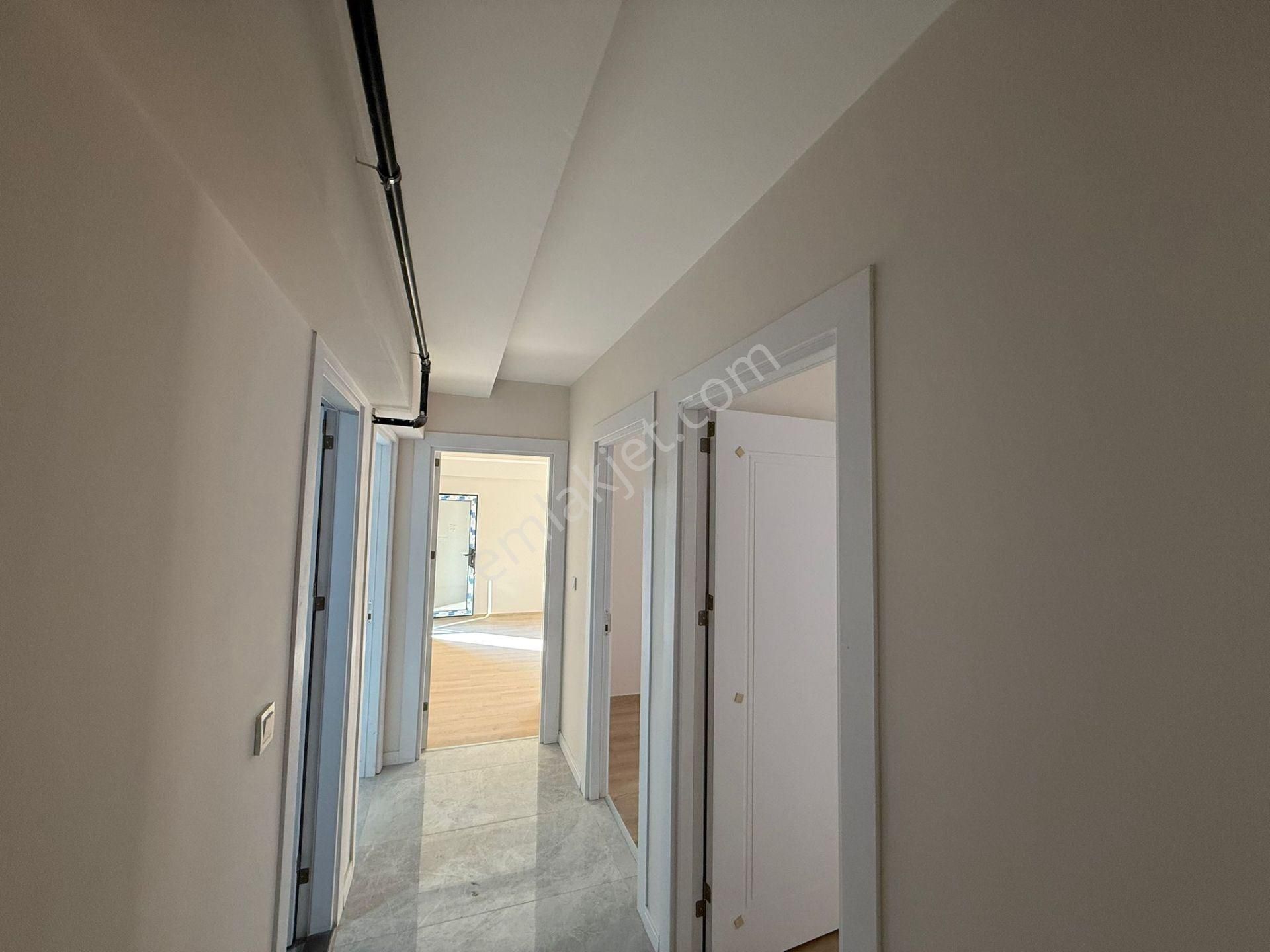 Yalı Mahallesi'nin En Güzel Konumunda Sıfır 2+1 Satılık - Görsel 9