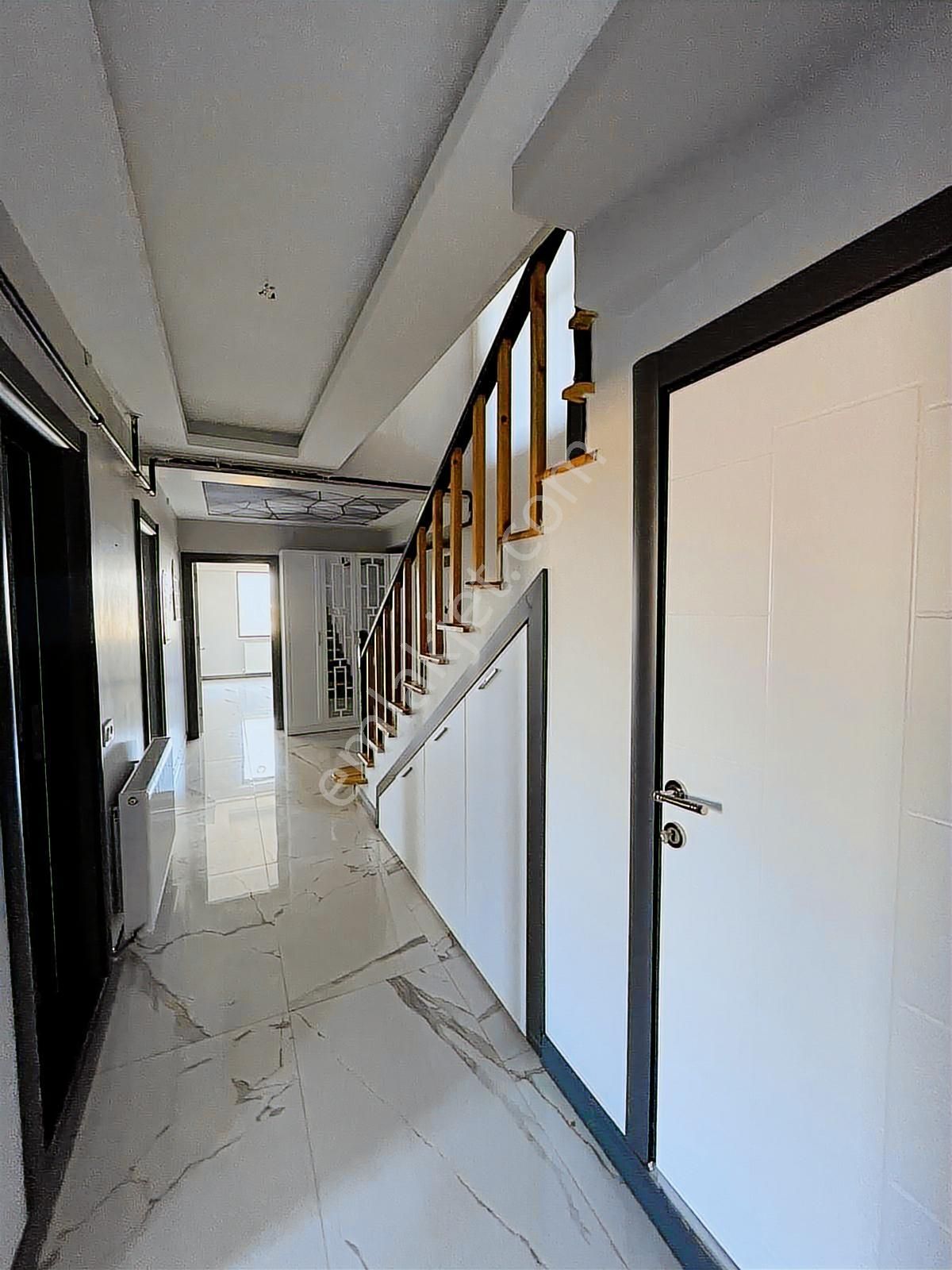 İnceoğlundan Yunusemre'de 4+1 Satılık Lüx Dubleks Daire - Görsel 16