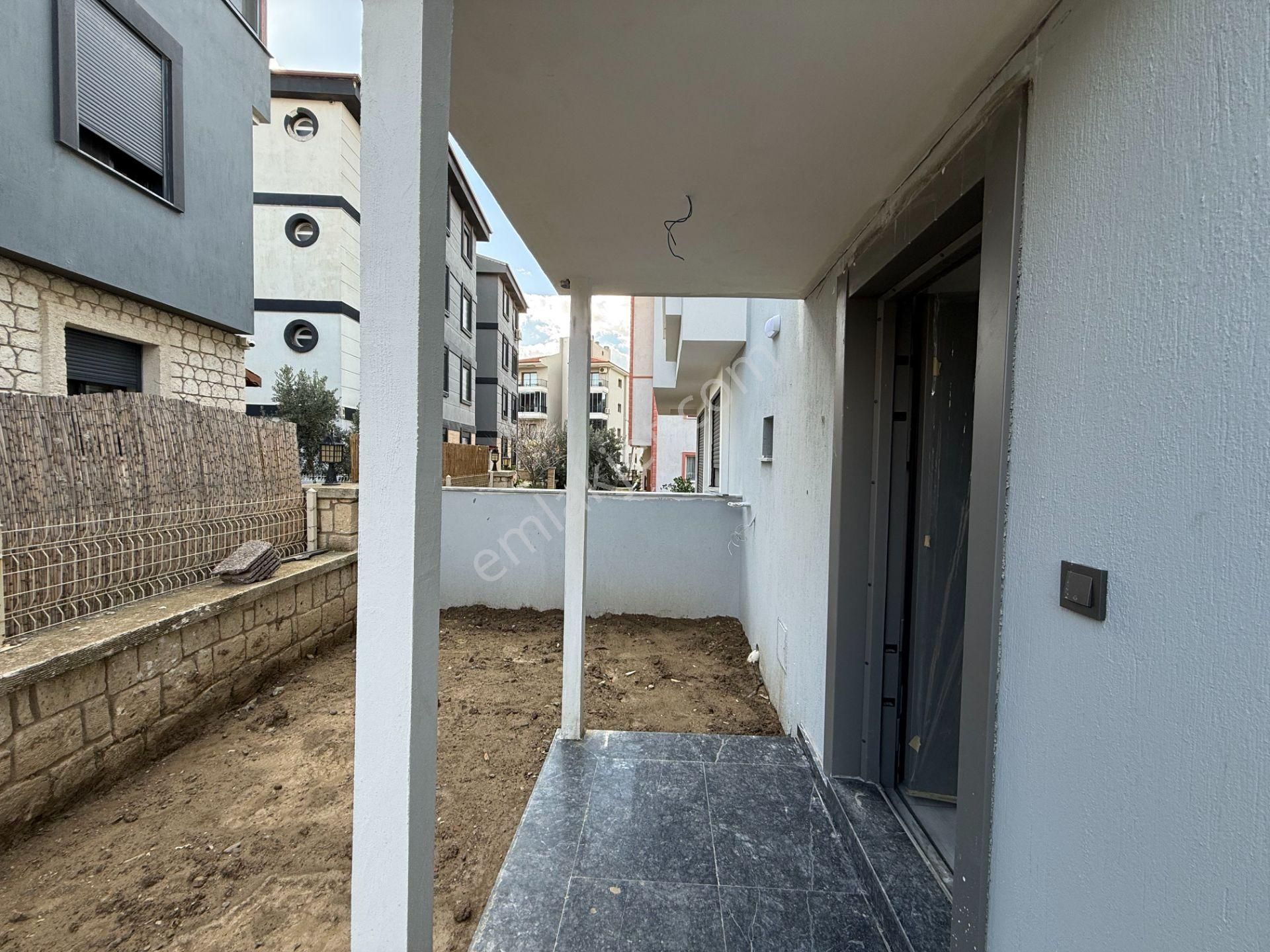 Villalar Bölgesinde Bahçeli 3+1 Konforlu Villa - Görsel 22