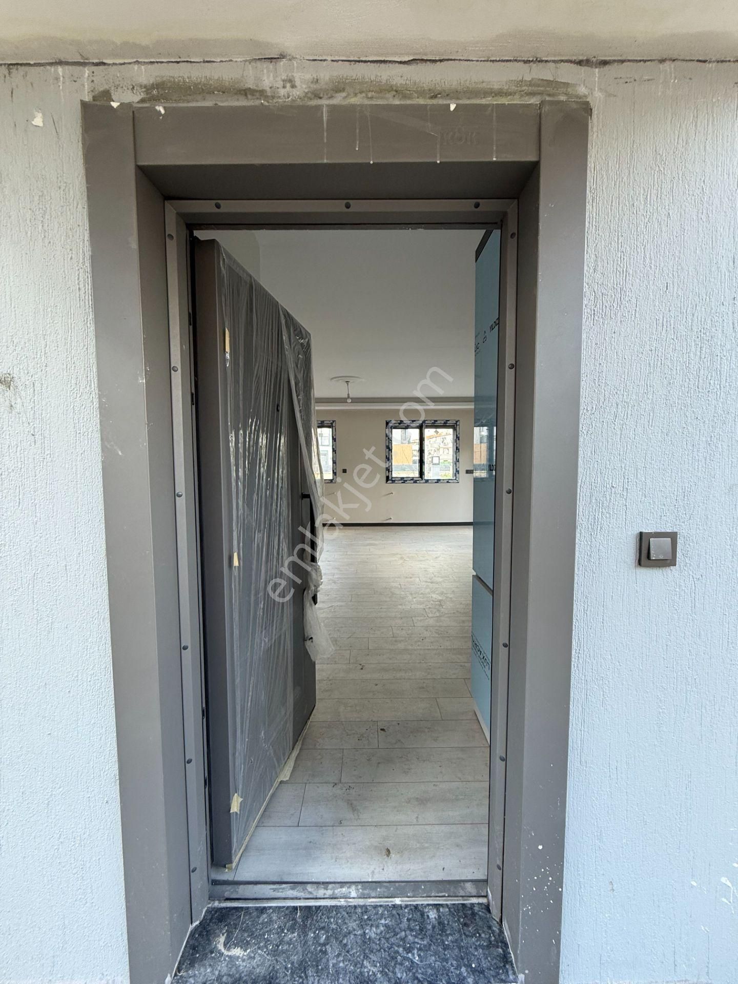 Villalar Bölgesinde Bahçeli 3+1 Konforlu Villa - Görsel 20