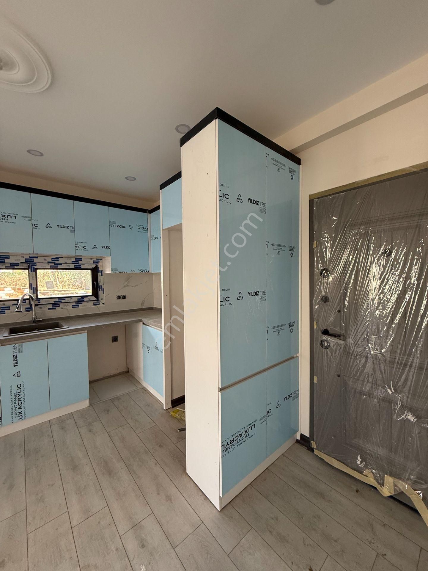 Villalar Bölgesinde Bahçeli 3+1 Konforlu Villa - Görsel 7