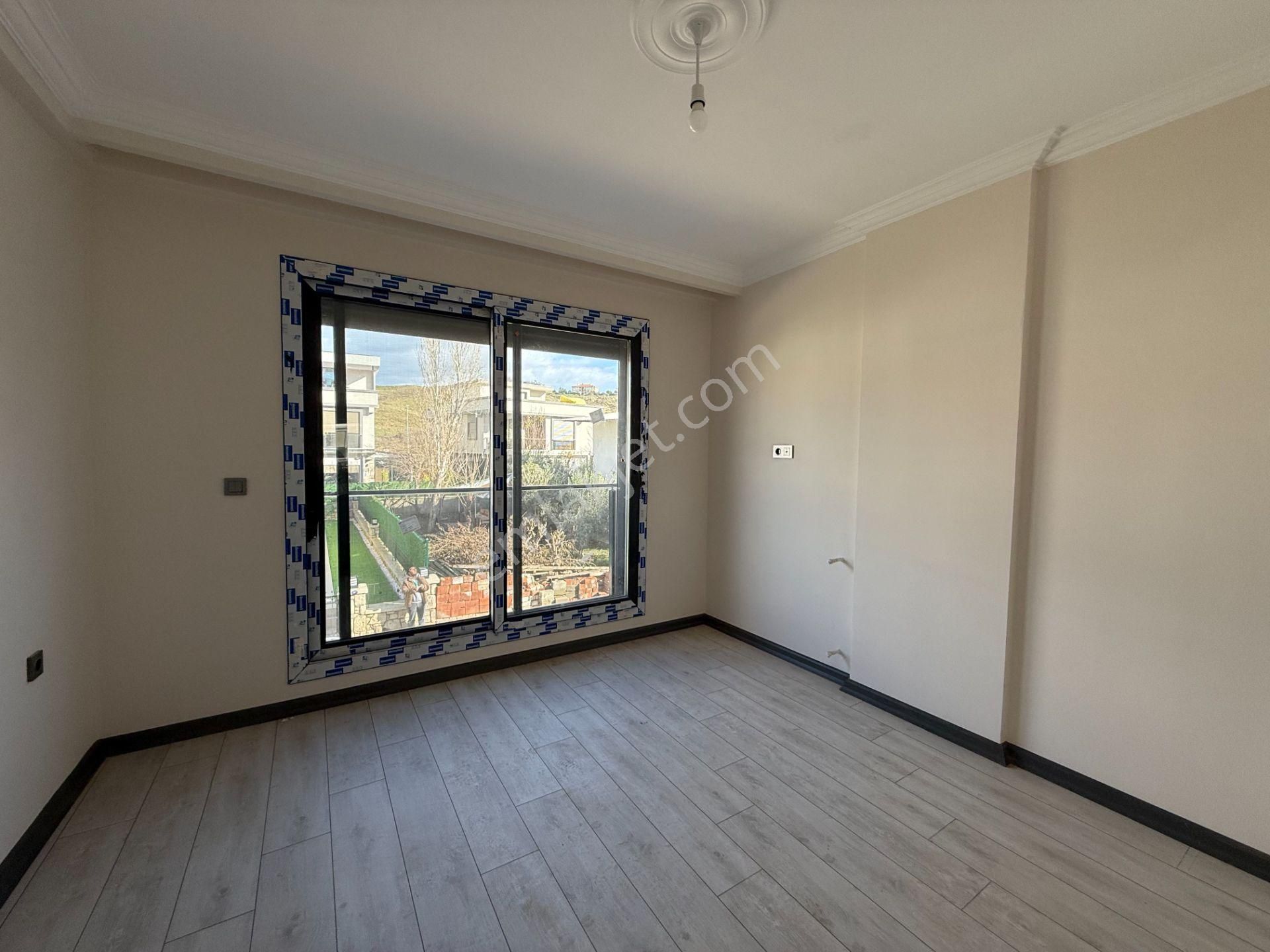 Villalar Bölgesinde Bahçeli 3+1 Konforlu Villa - Görsel 15