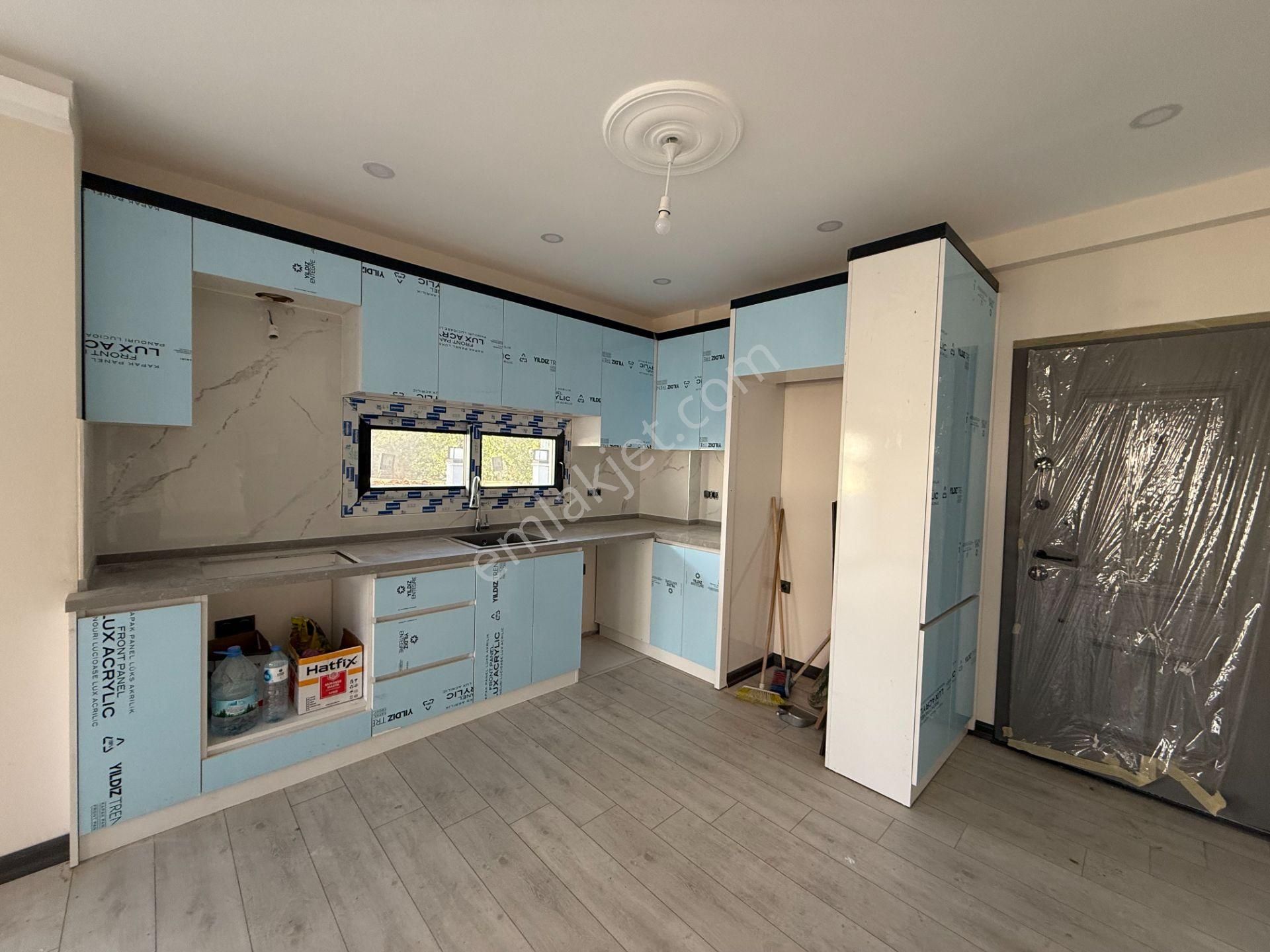 Villalar Bölgesinde Bahçeli 3+1 Konforlu Villa - Görsel 6