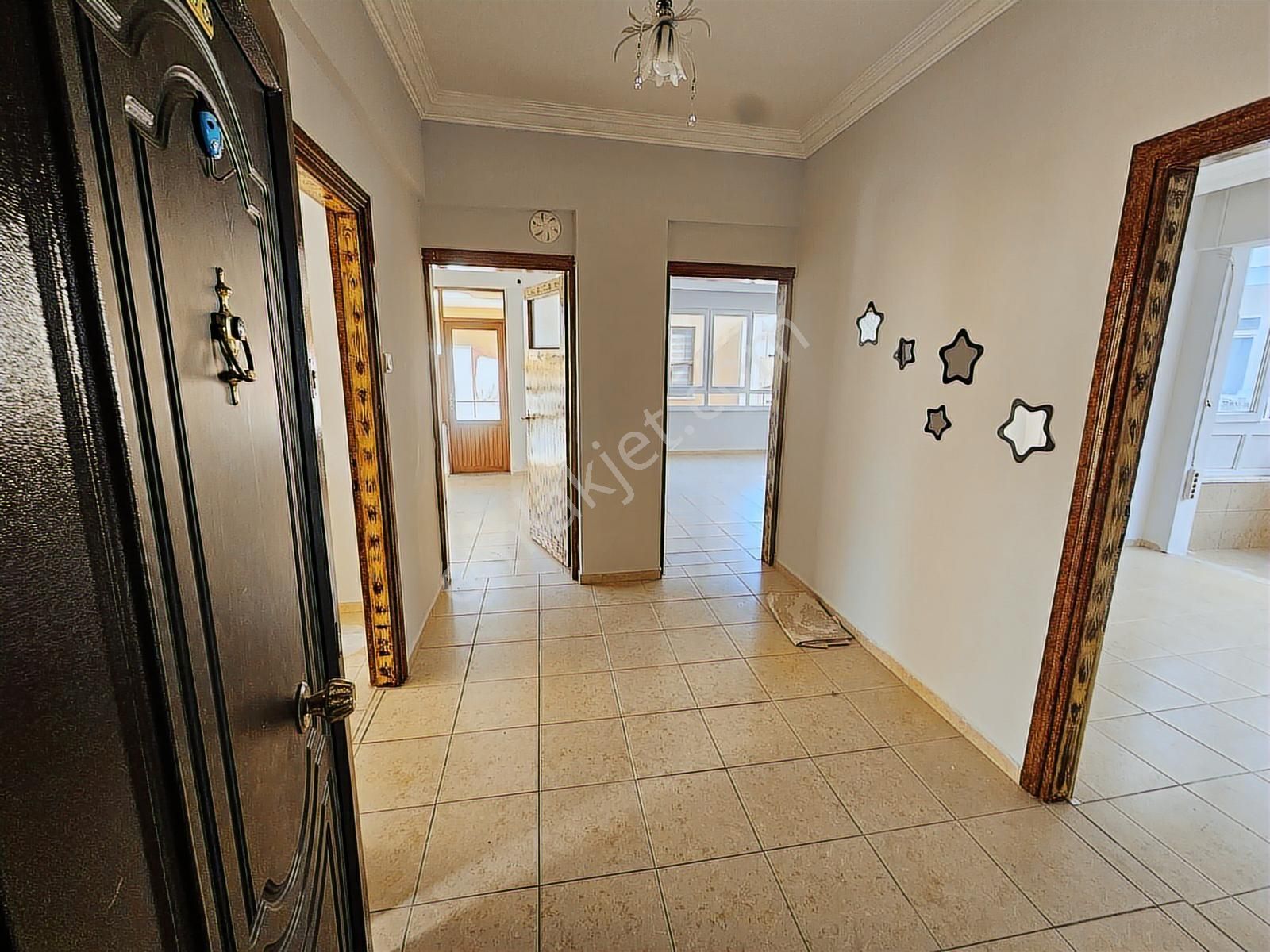 Saray Mahallesınde Merkezı Konumda Genış, Ayrı Mutfak 2+1 - Görsel 9