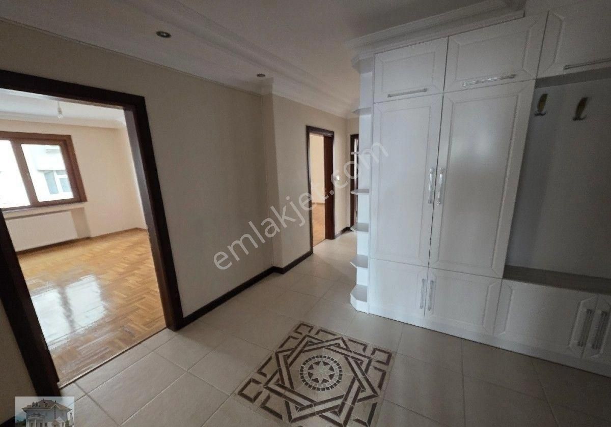 Dragos Sahilde Kiralik Genis 3+1daire - Görsel 26