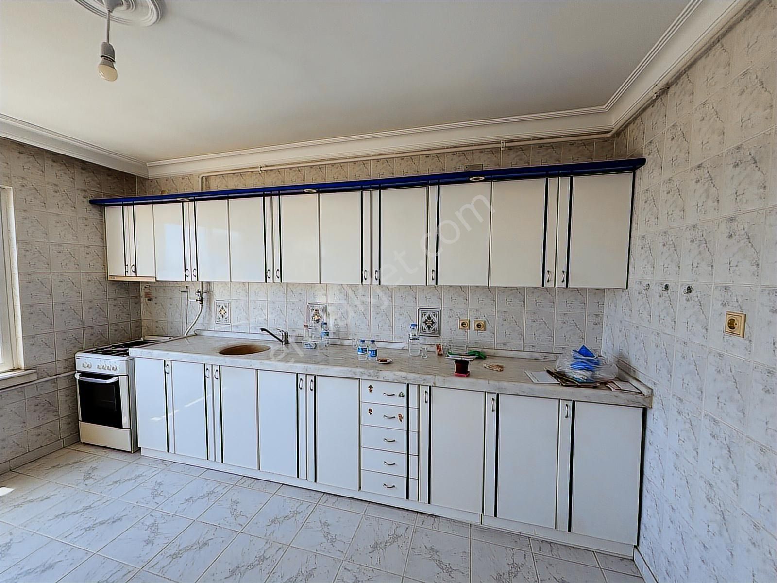Parsel Gayrimenkul' Den Pozcu Merkez De Geniş 3+1 Kiralık Daire - Görsel 17