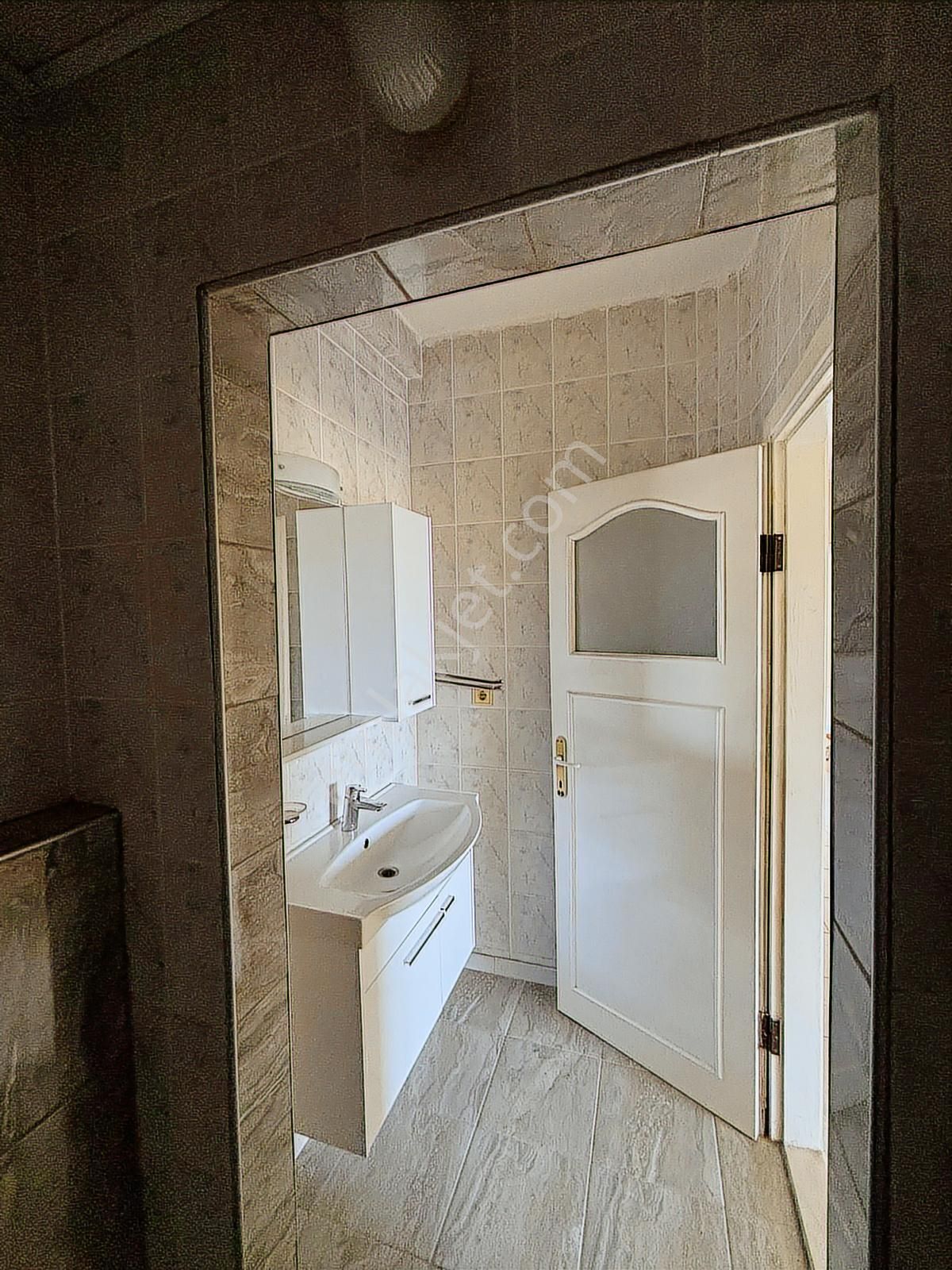 Parsel Gayrimenkul' Den Pozcu Merkez De Geniş 3+1 Kiralık Daire - Görsel 5