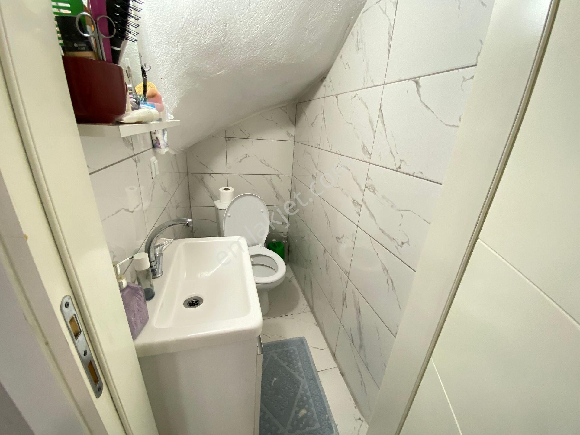 Ürkmez De Lokasyonu Merkezi Konumda Lüks Deniz 400mt Satılık 3+1 Dublex Daire - Görsel 11