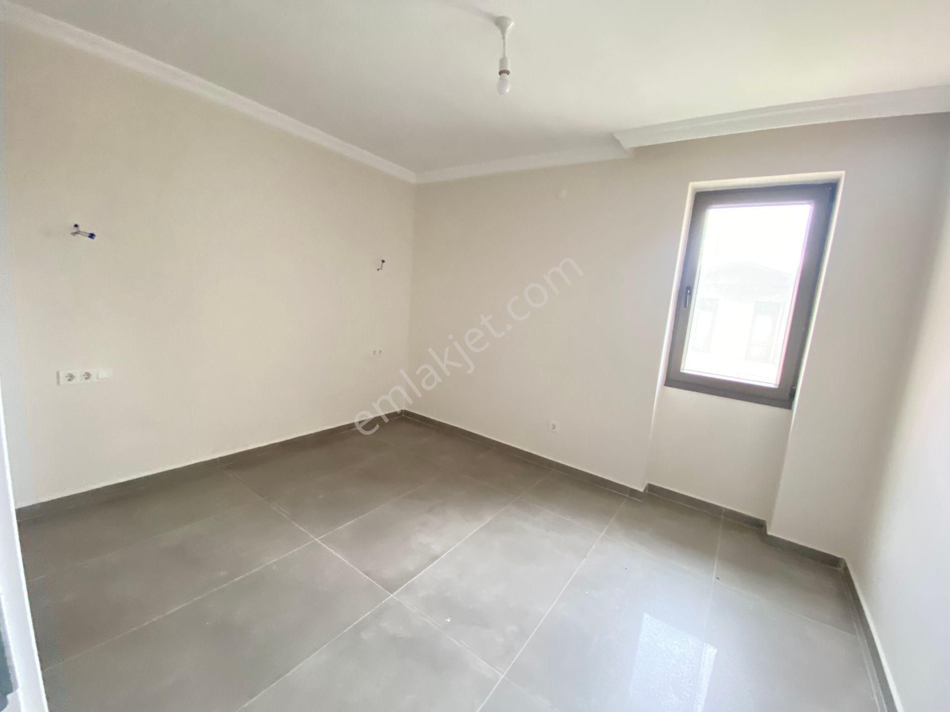 Ürkmez De Plaja 100m Açık Olimpik Havuzlu Bahçeli 3+1 Satılık Villa - Görsel 25