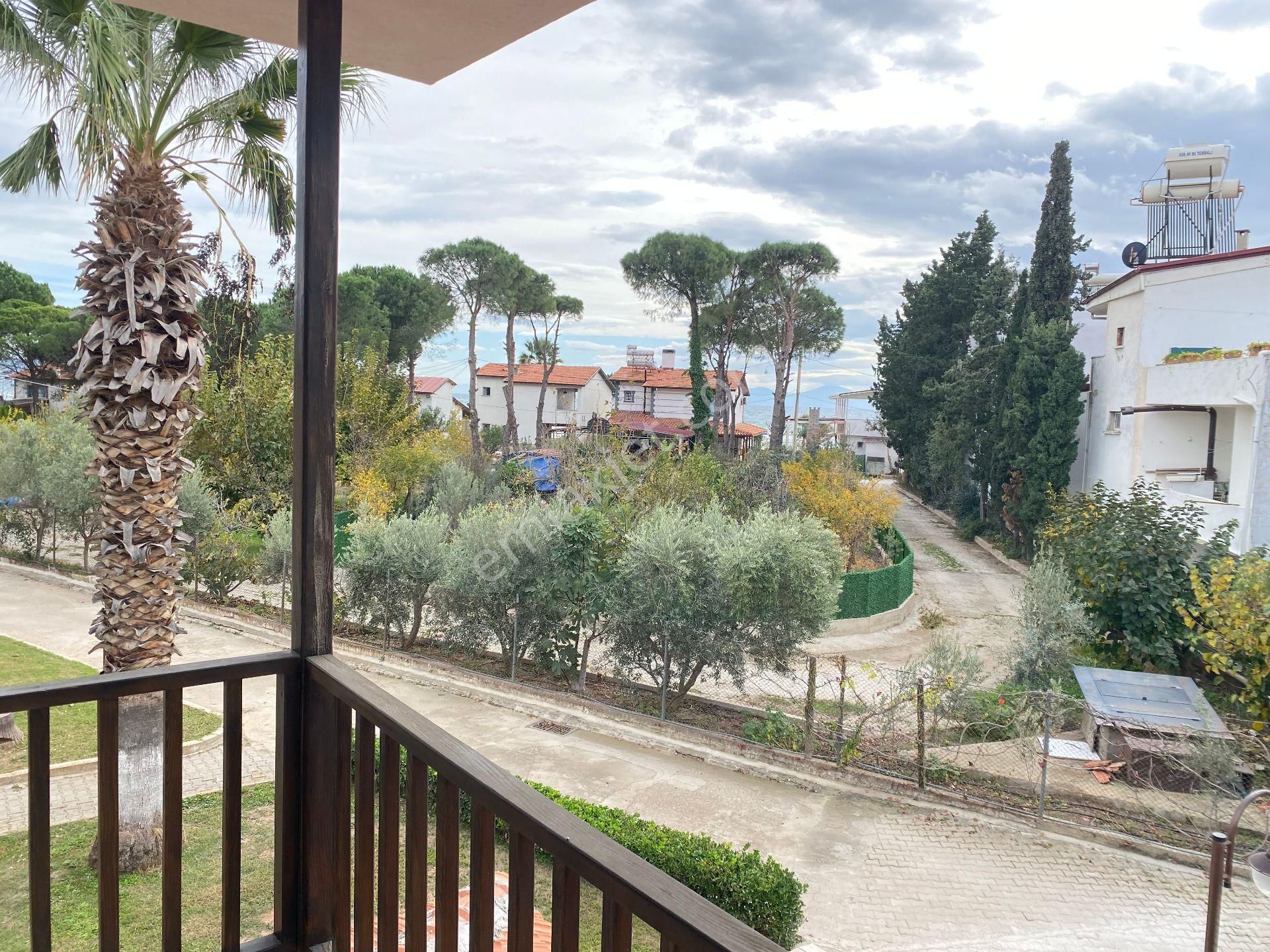 Ürkmez De Plaja 100m Açık Olimpik Havuzlu Bahçeli 3+1 Satılık Villa - Görsel 30