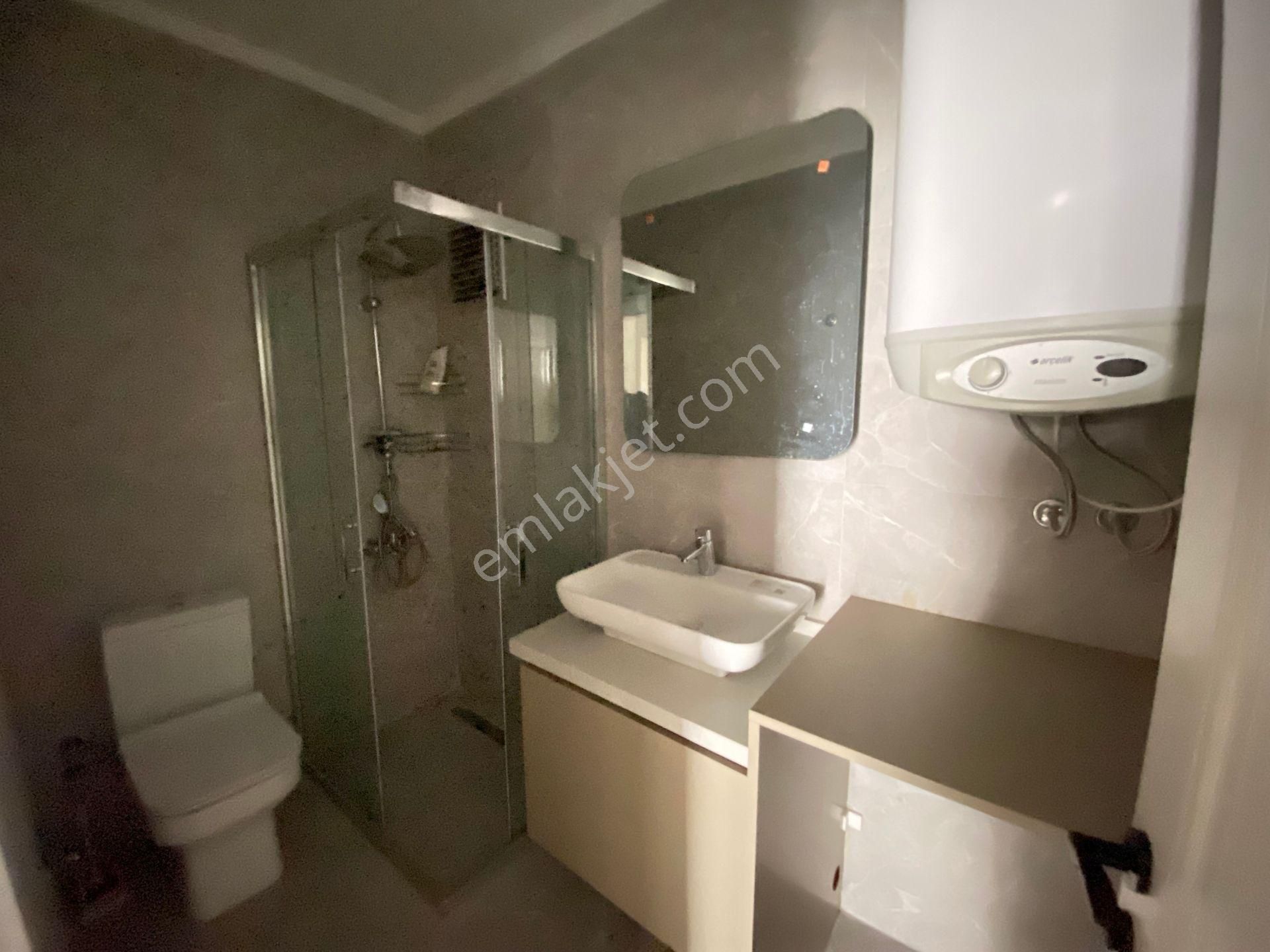 Ürkmez De Plaja 100m Açık Olimpik Havuzlu Bahçeli 3+1 Satılık Villa - Görsel 26