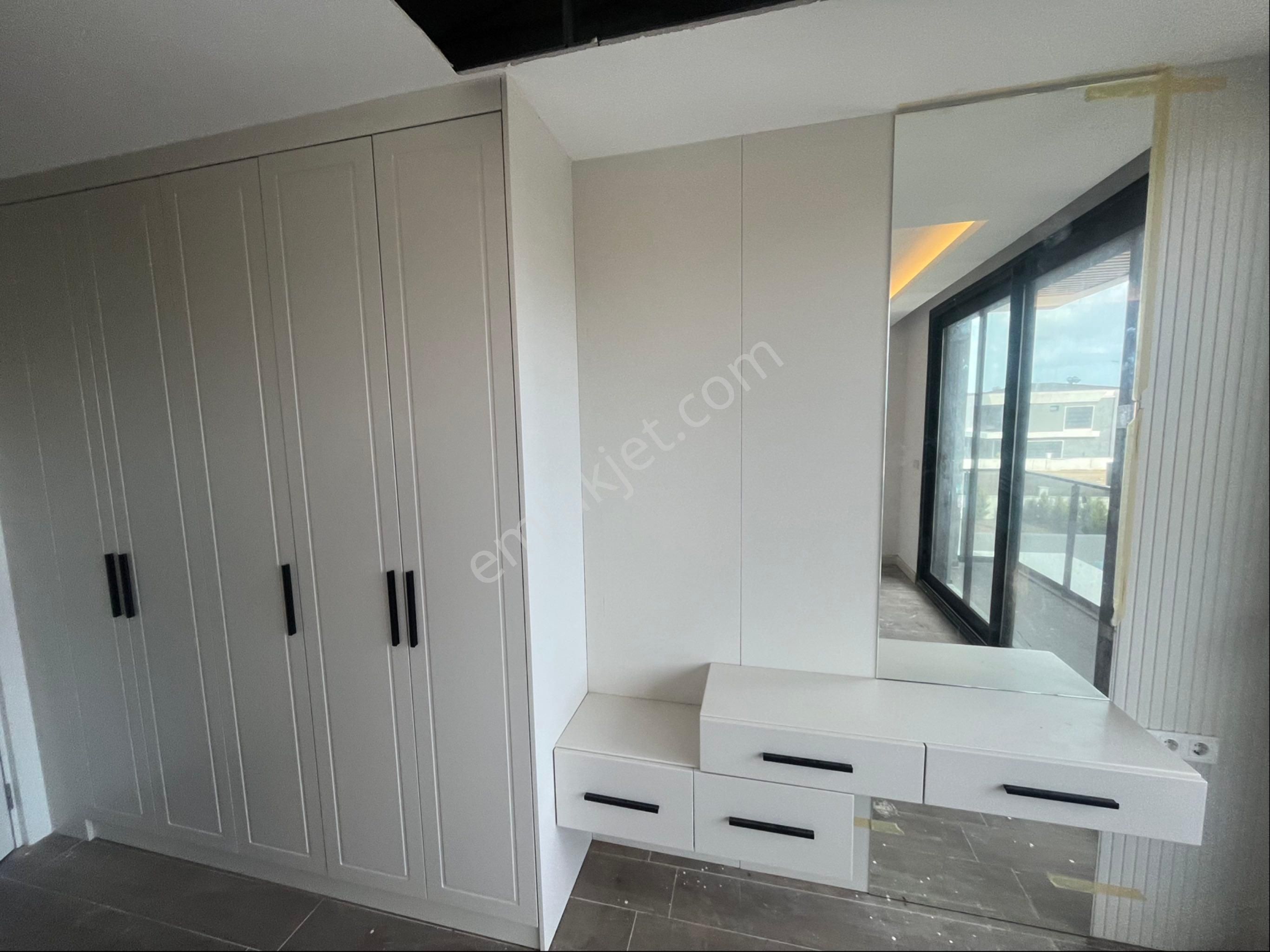 Davutlarda Özel Havuzlu Bahçeli Sıfır 3+1 Villa - Görsel 31