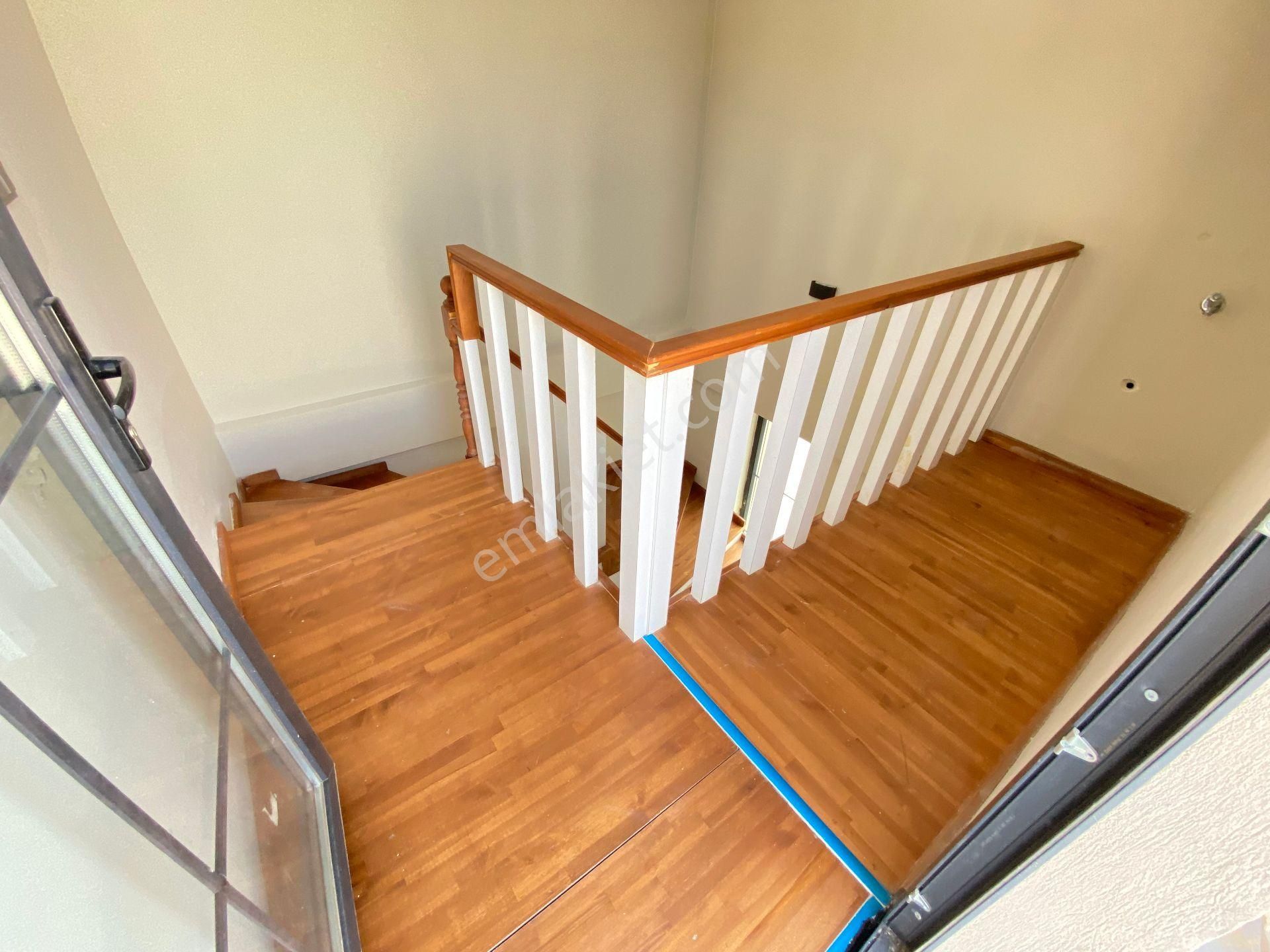 Seferihisar Doğanbeyde Tek Mustakil Havuzlu Satılık 3+1 Villa - Görsel 33