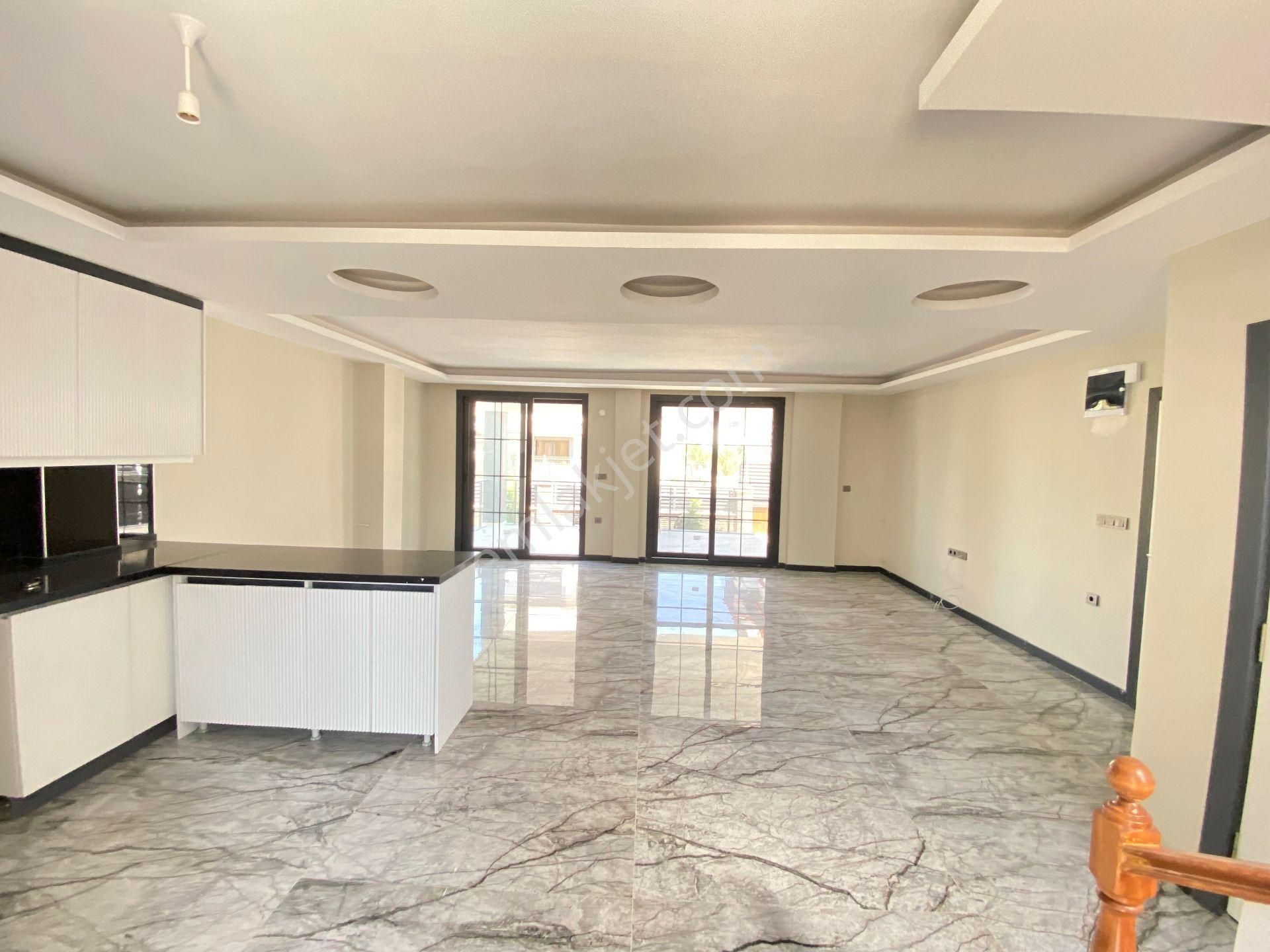 Seferihisar Doğanbeyde Tek Mustakil Havuzlu Satılık 3+1 Villa - Görsel 16