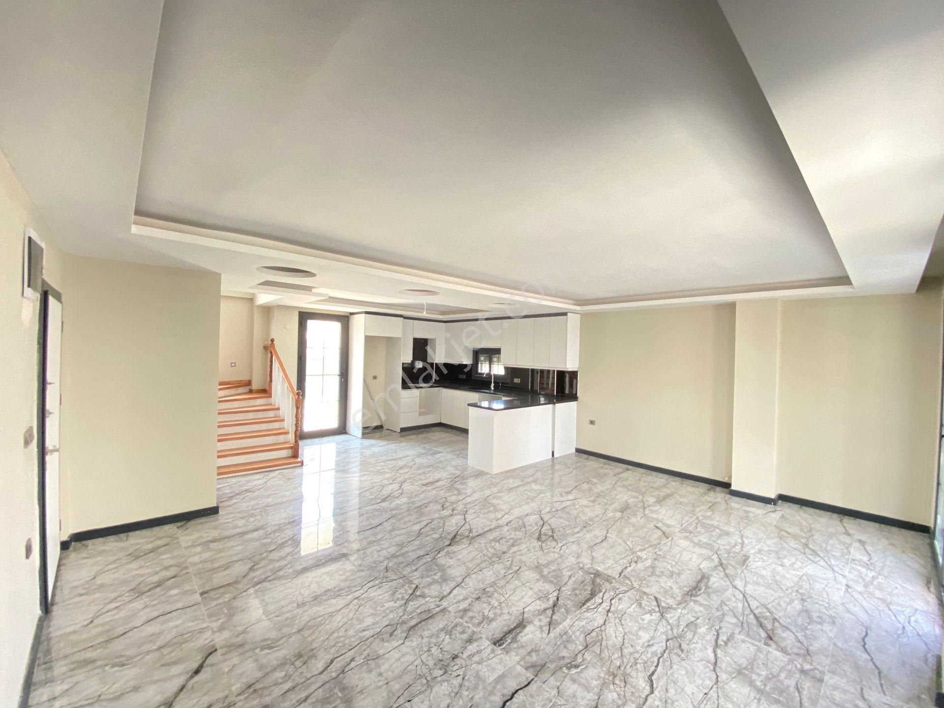 Seferihisar Doğanbeyde Tek Mustakil Havuzlu Satılık 3+1 Villa - Görsel 17