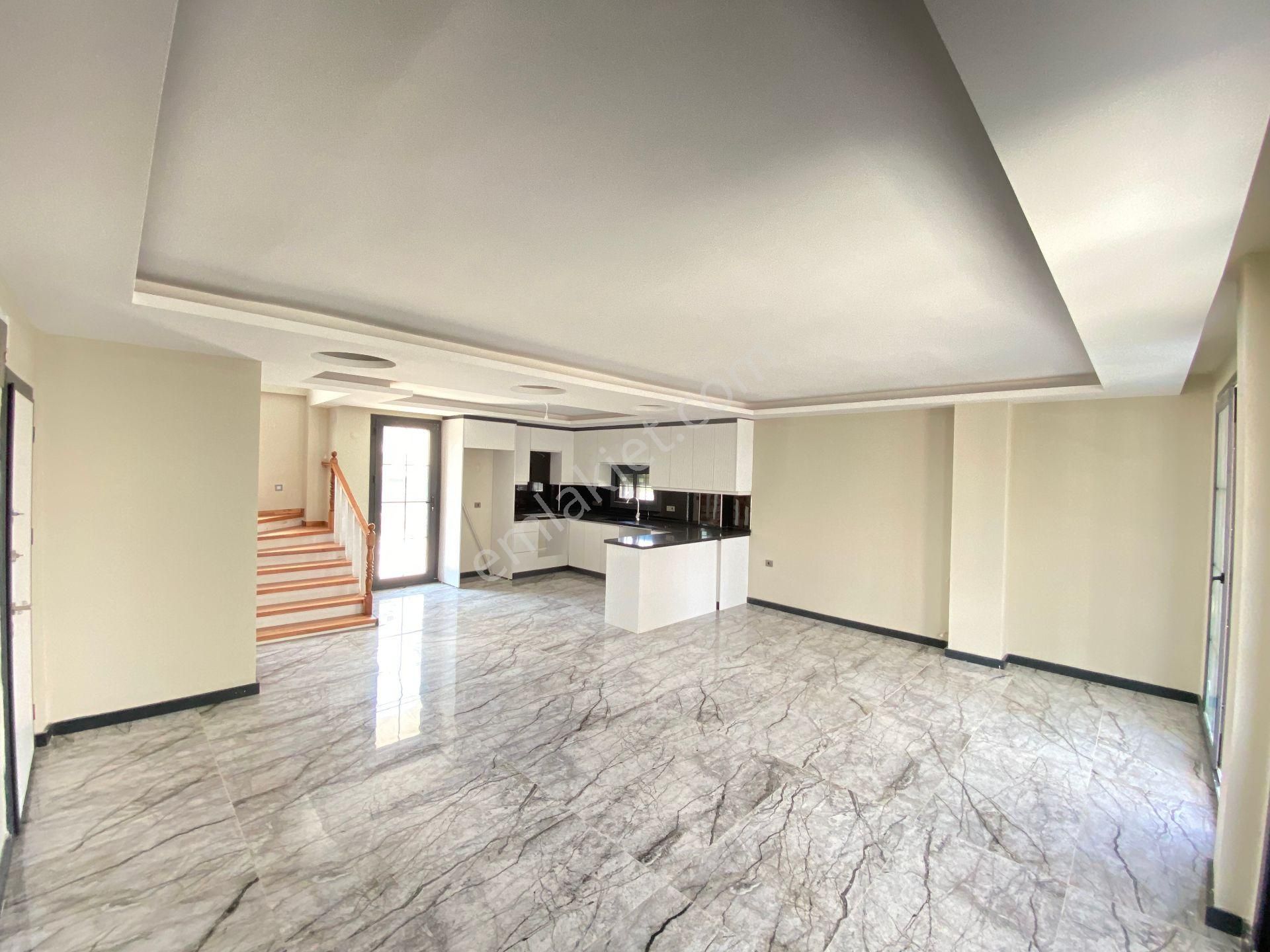 Seferihisar Doğanbeyde Tek Mustakil Havuzlu Satılık 3+1 Villa - Görsel 24