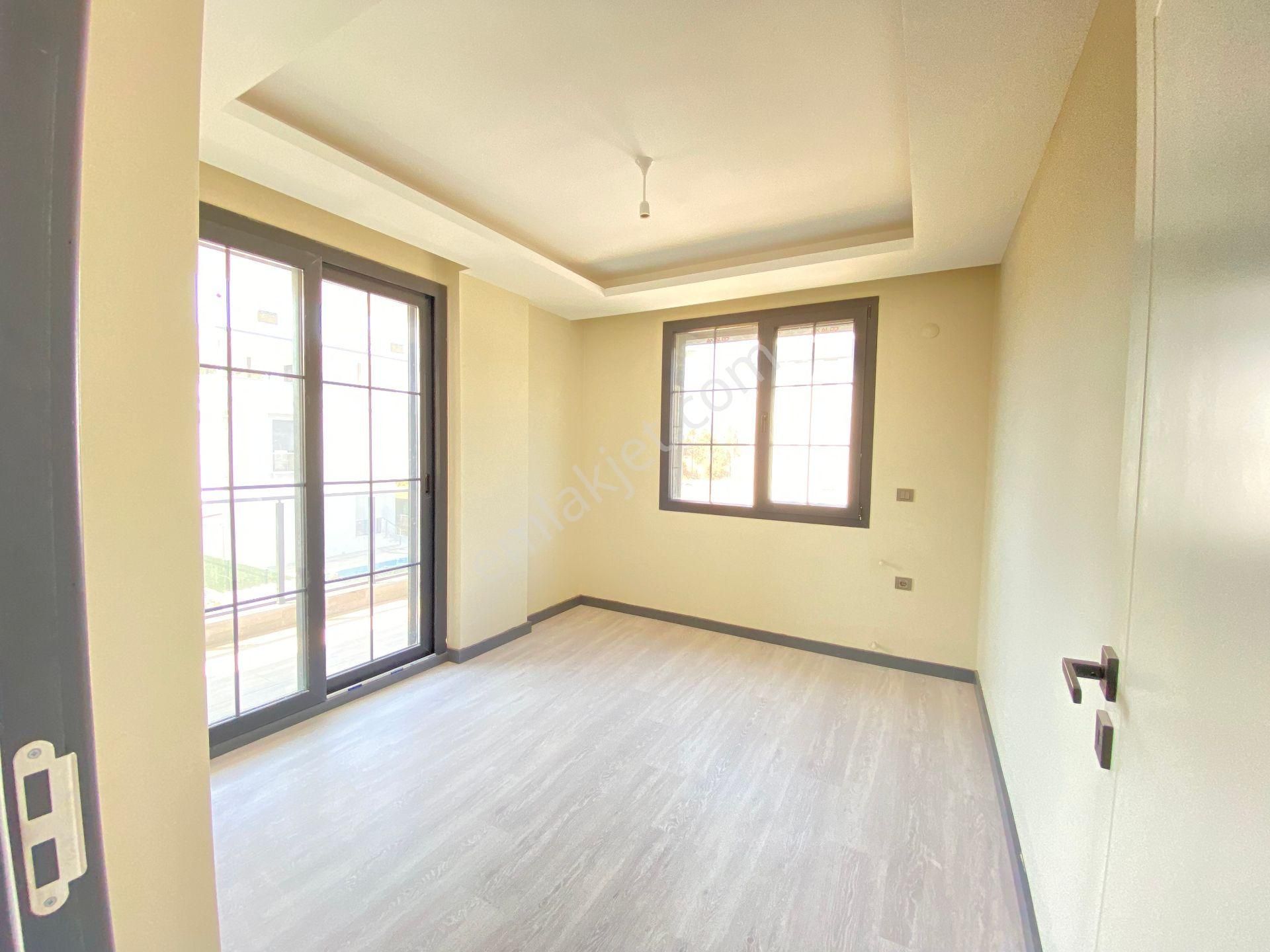 Seferihisar Doğanbeyde Tek Mustakil Havuzlu Satılık 3+1 Villa - Görsel 13