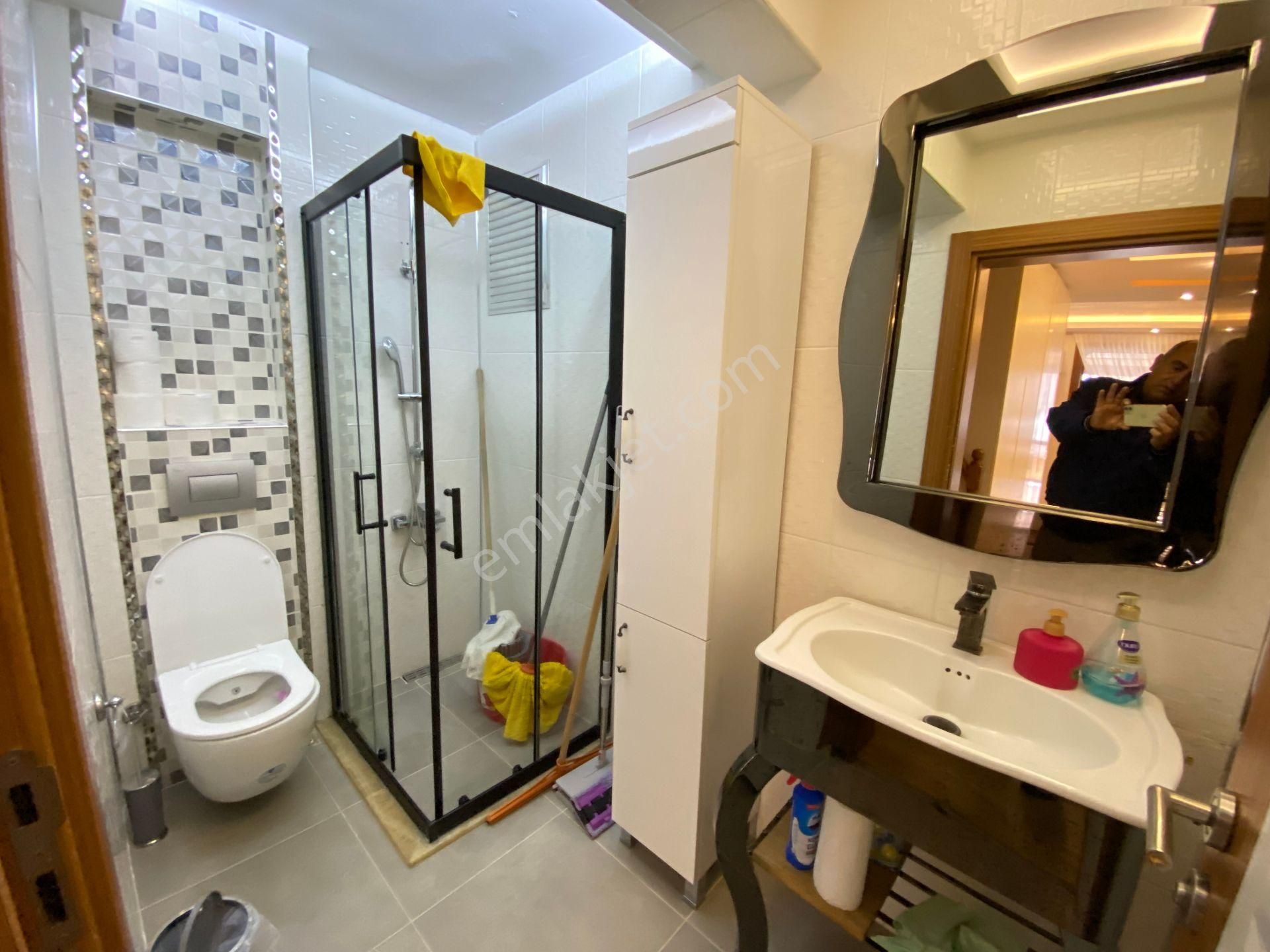 İzmir Ürkmez'de Bahçeli Masrafsız Plaja 50m 3+1 Satılık Villa - Görsel 16