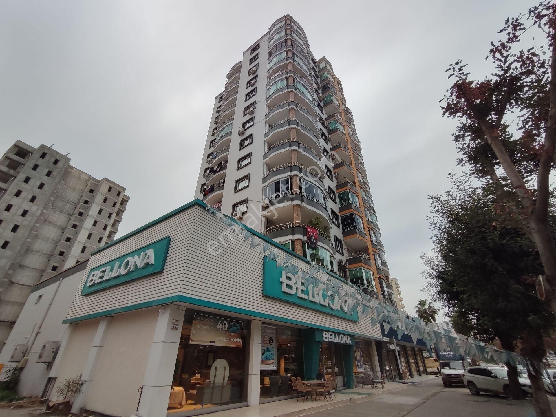 Sezar Hastanesi Civ Blvr Üzeri Yeni Bina'da 4+1 Satılık