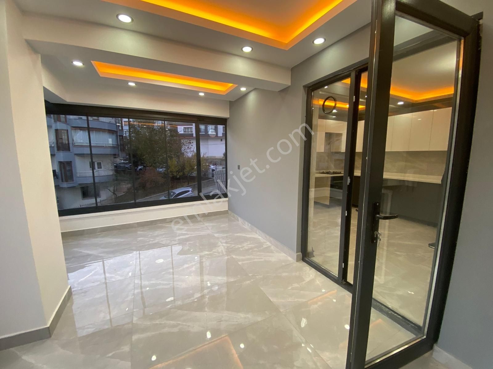 ▄vega▄ Fahri Korutürk Mahallesi'nde, 3+1, 130 M2 Geniş Daire - Görsel 13