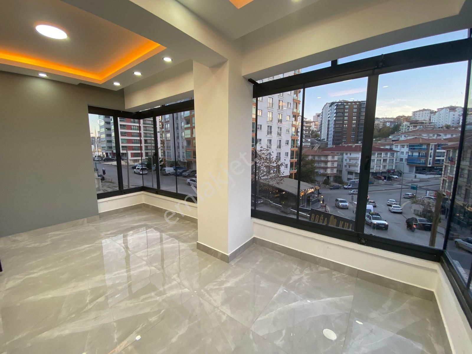 ▄vega▄ Fahri Korutürk Mahallesi'nde, 3+1, 130 M2 Geniş Daire - Görsel 16