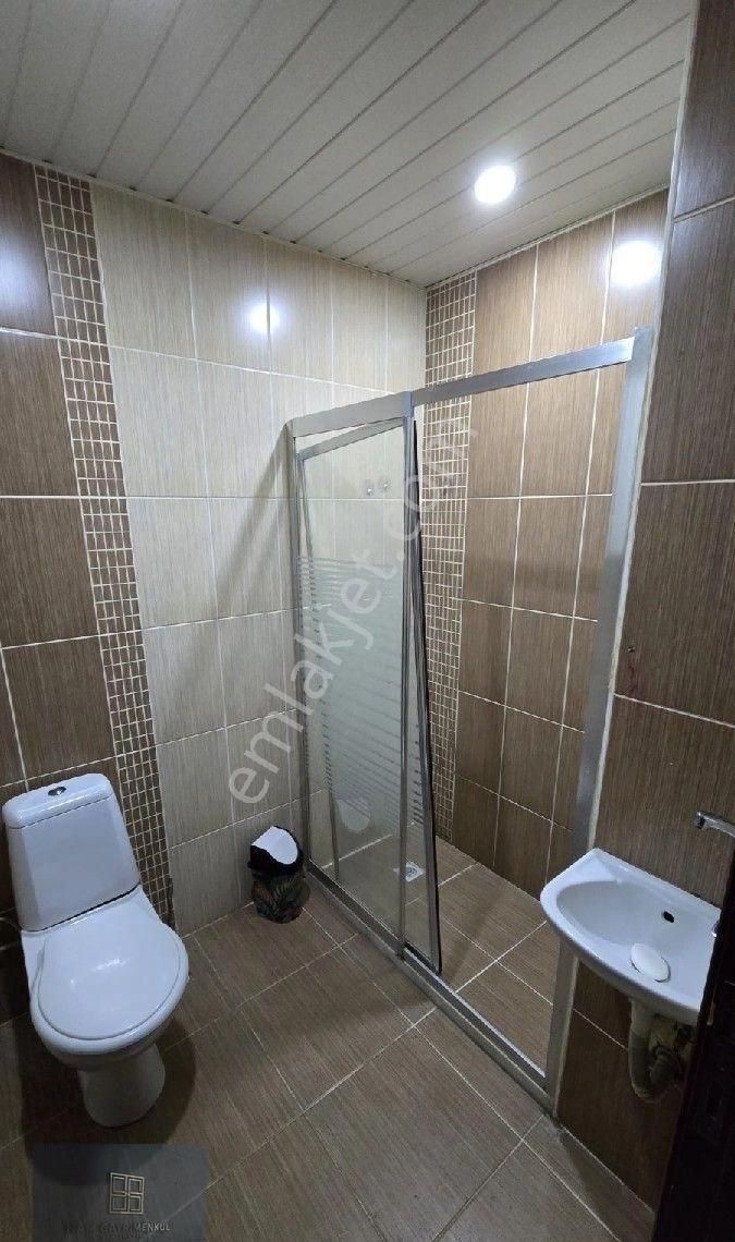 Üniversite Caddesi'nde Eşyalı 1+1 Kiralık Daire - Görsel 2