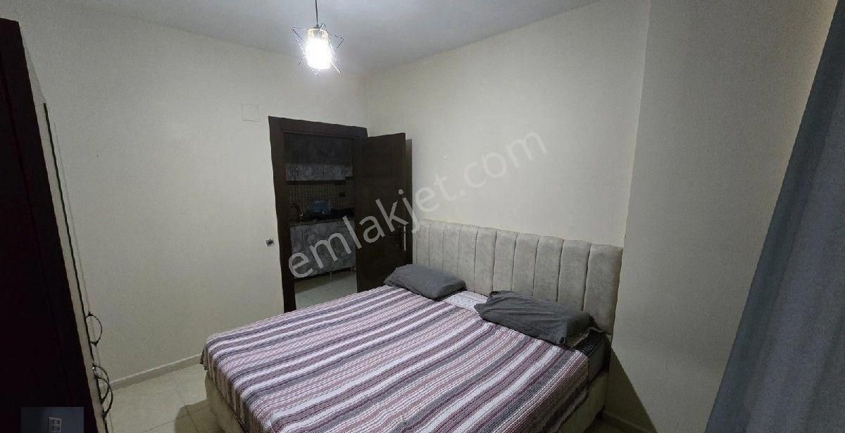 Üniversite Caddesi'nde Eşyalı 1+1 Kiralık Daire - Görsel 18