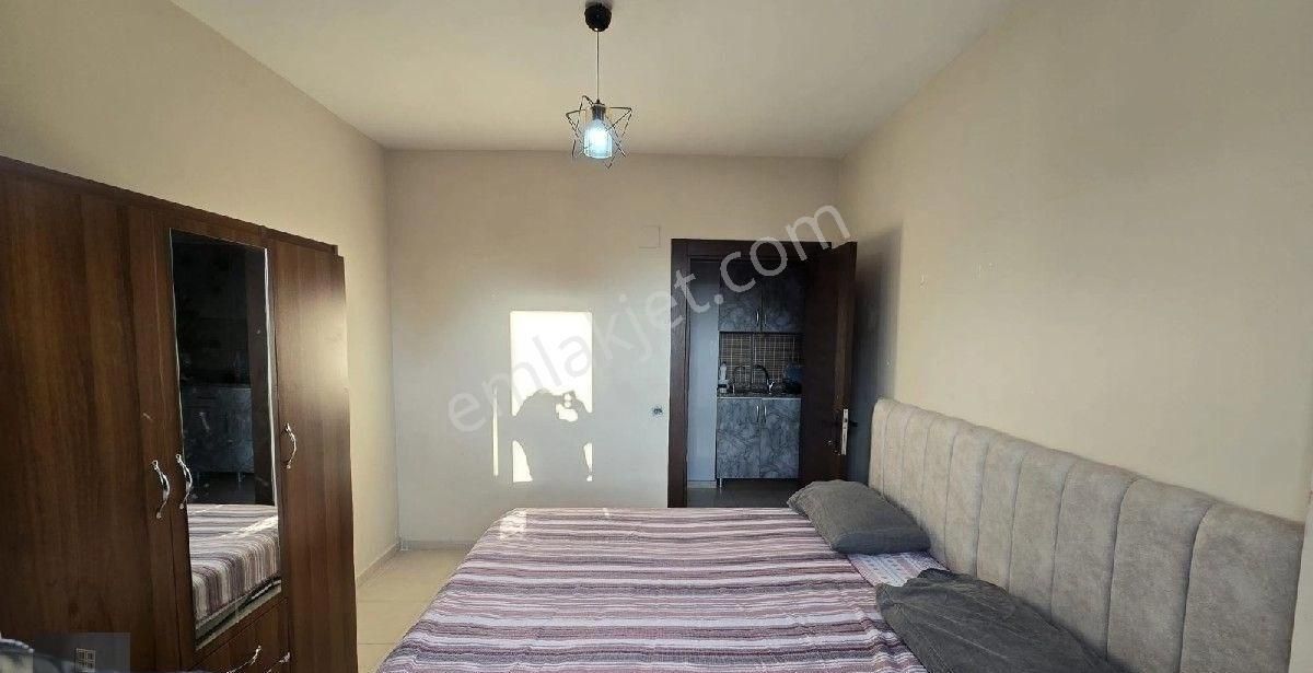 Üniversite Caddesi'nde Eşyalı 1+1 Kiralık Daire - Görsel 4