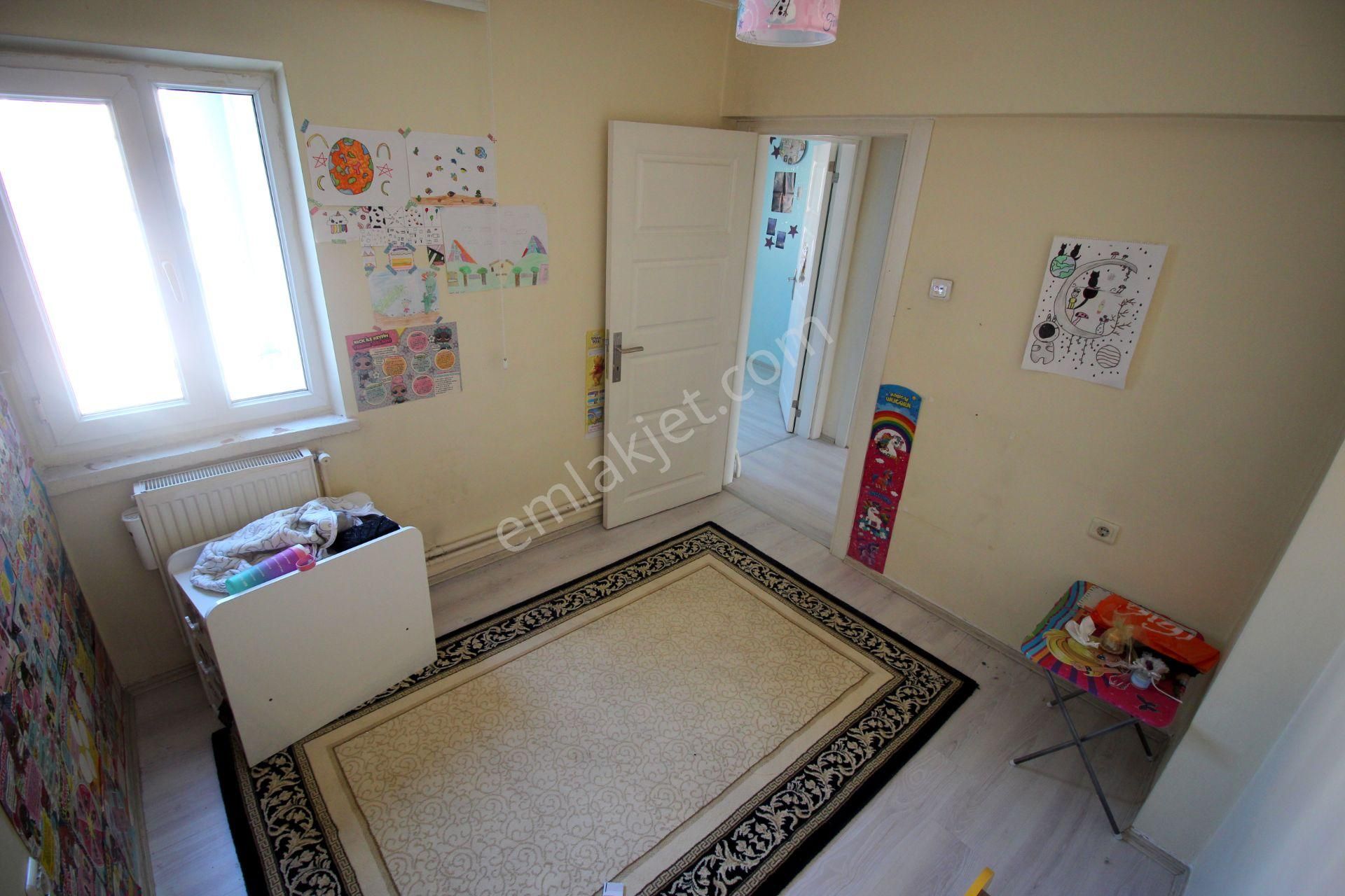 Emre Emlaktan Topçu Mahallesinde Site İçerisinde **boş** Kiralık 3+1 Daire - Görsel 13