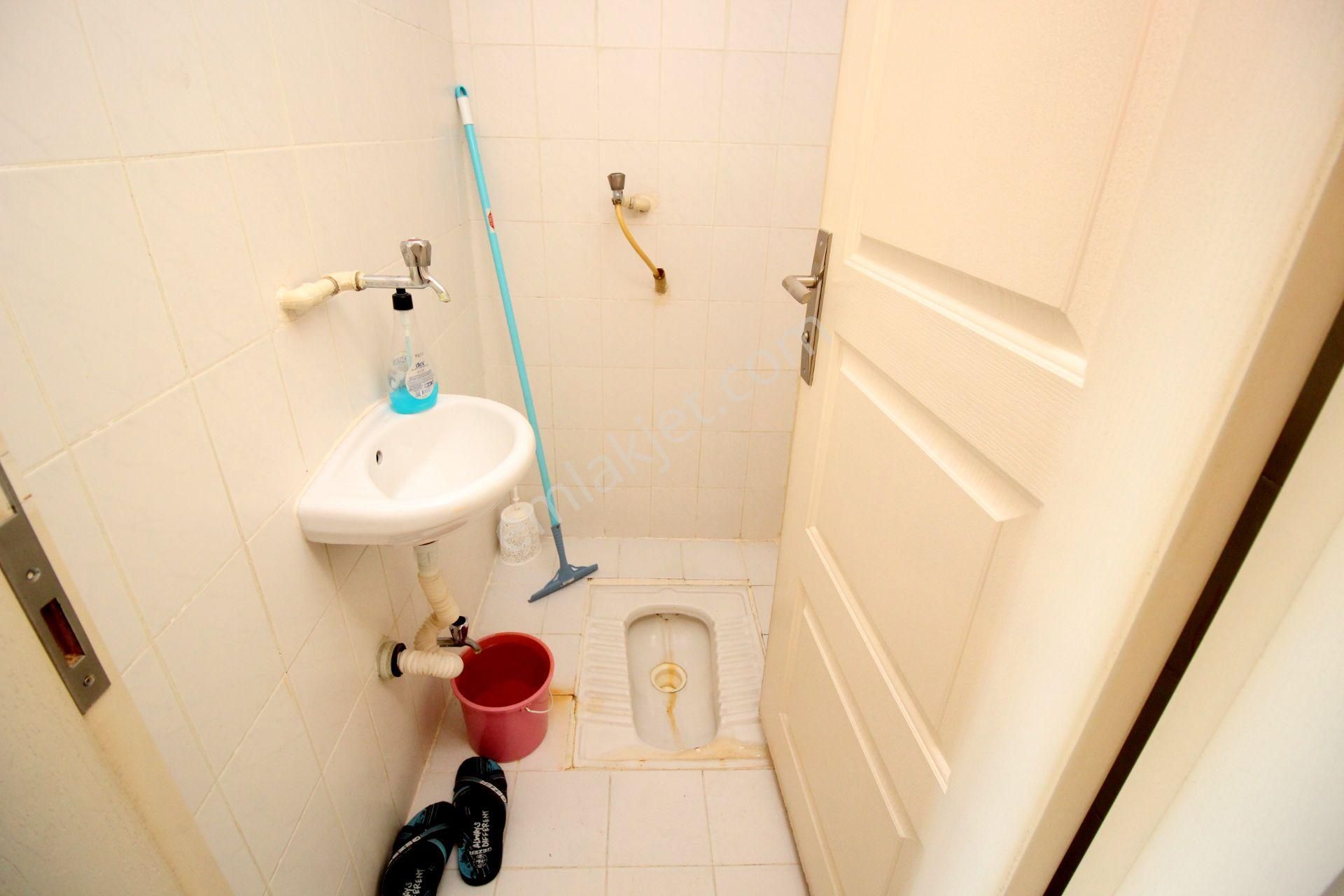 Emre Emlaktan Topçu Mahallesinde Site İçerisinde **boş** Kiralık 3+1 Daire - Görsel 15