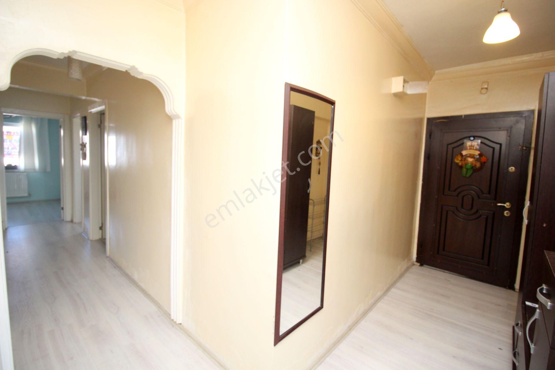 Emre Emlaktan Topçu Mahallesinde Site İçerisinde **boş** Kiralık 3+1 Daire - Görsel 18